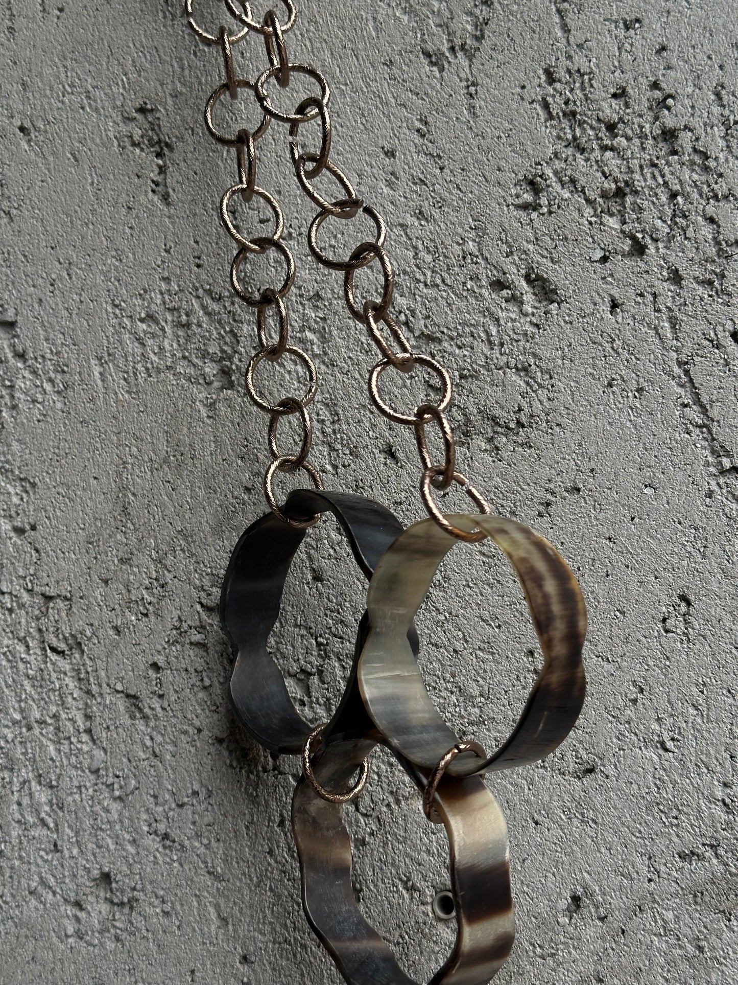 CIRCLE BONES NECKLACE
