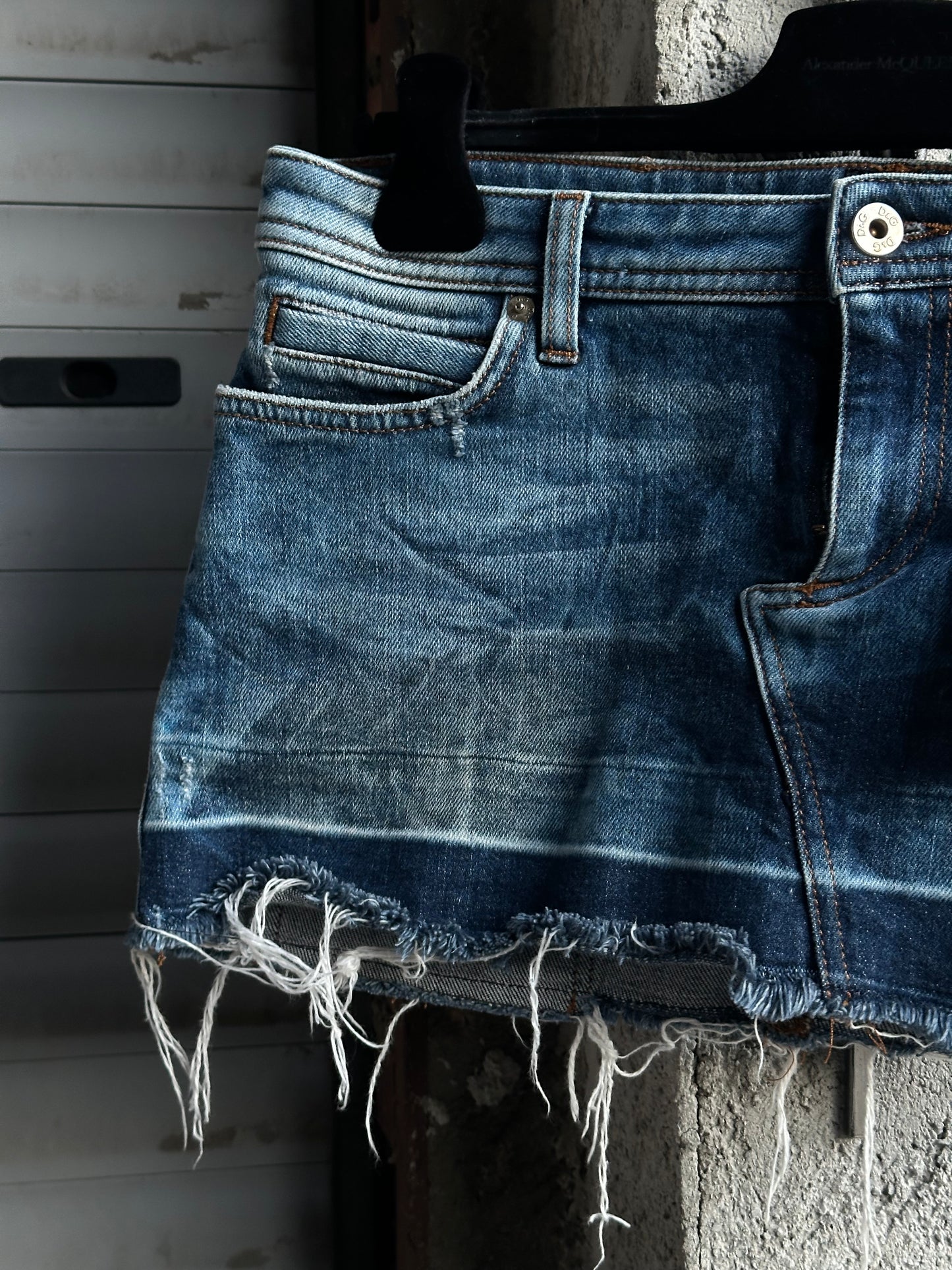 DOLCE & GABBANA DENIM MINI SKIRT