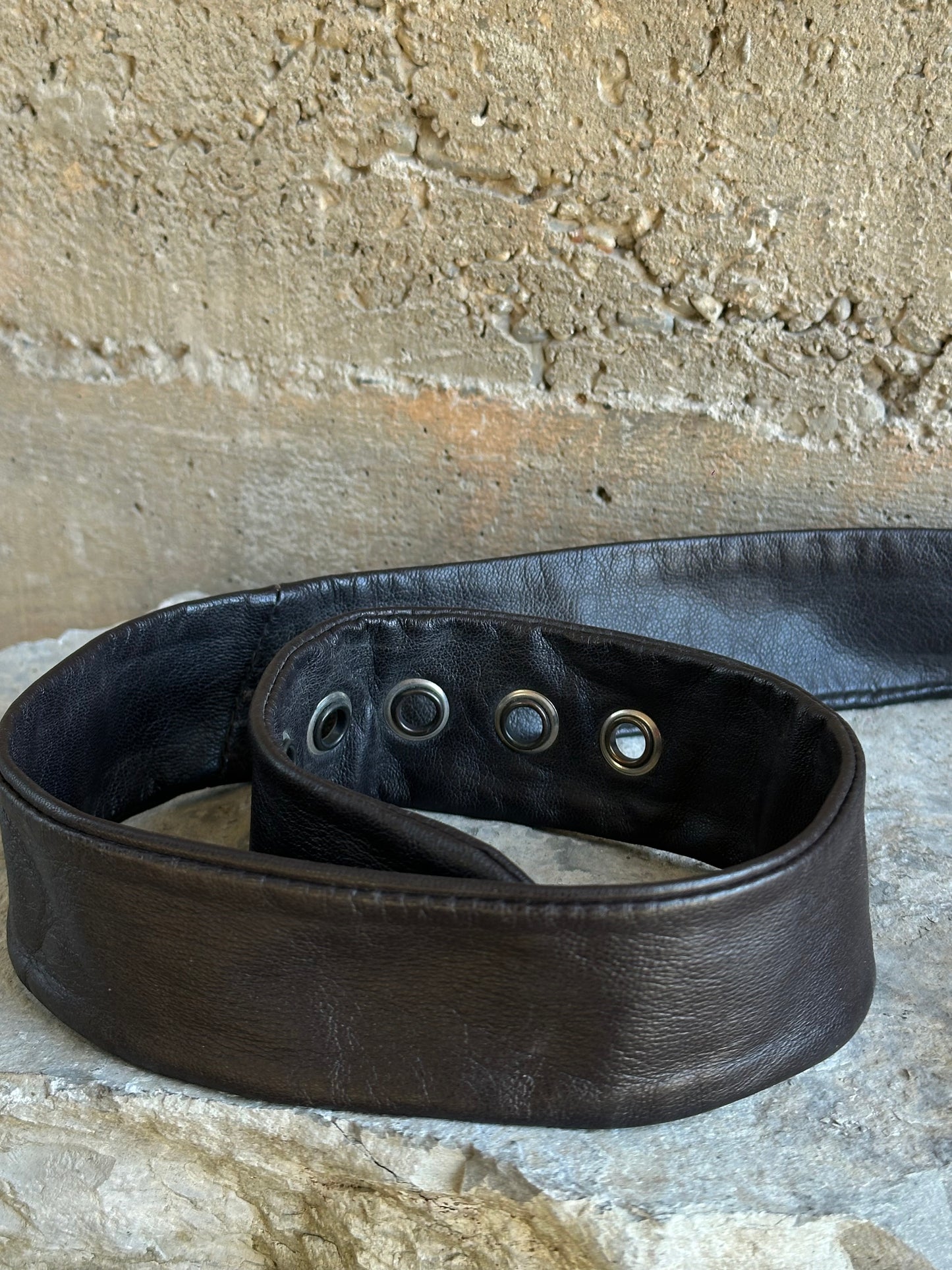 BROWN LEATHER BELT