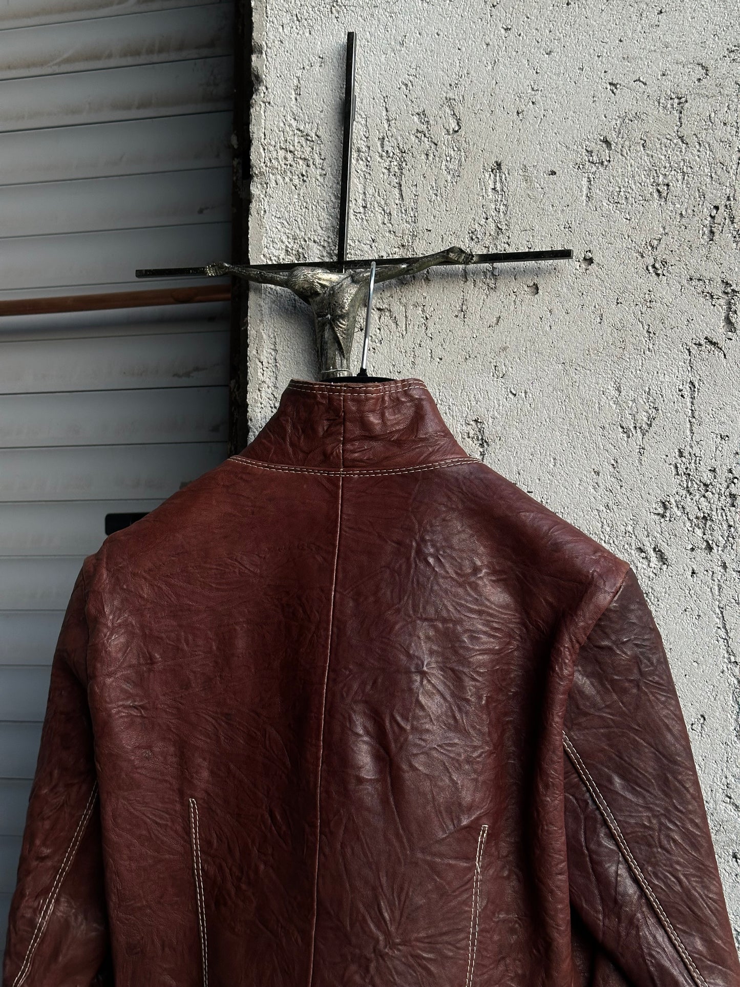 BROWN LEATHER JACKET