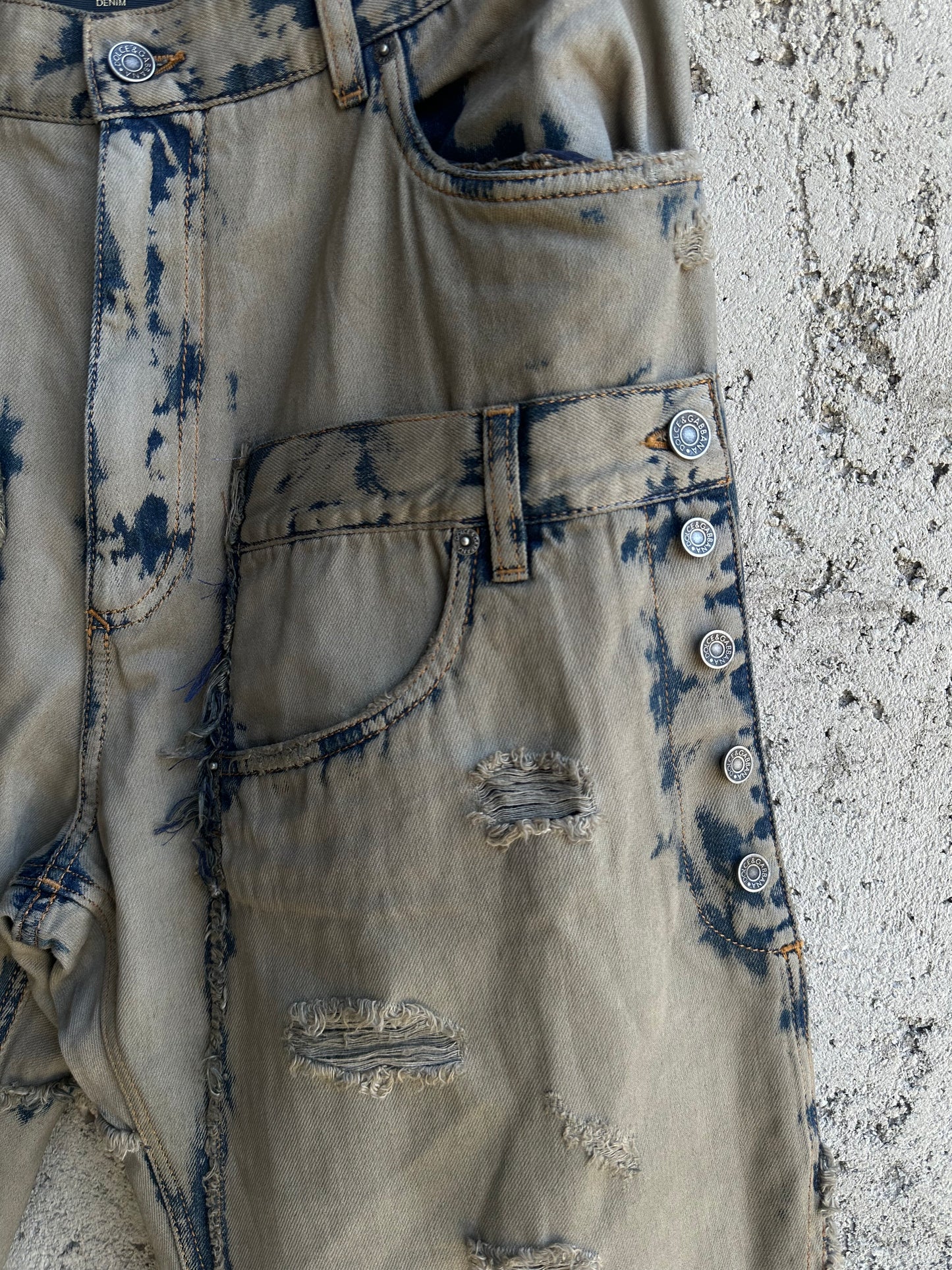 DOLCE & GABBANA DOUBLE WAISTED GREY FADED PANTS