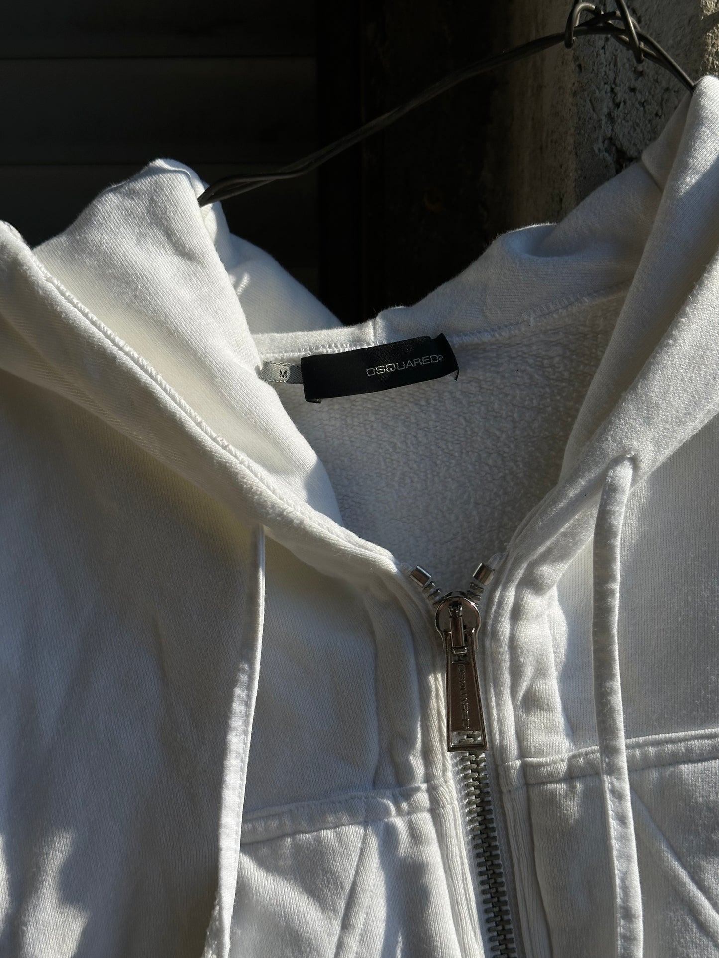 DSQUARED2 CROPPED WHITE HOODIE