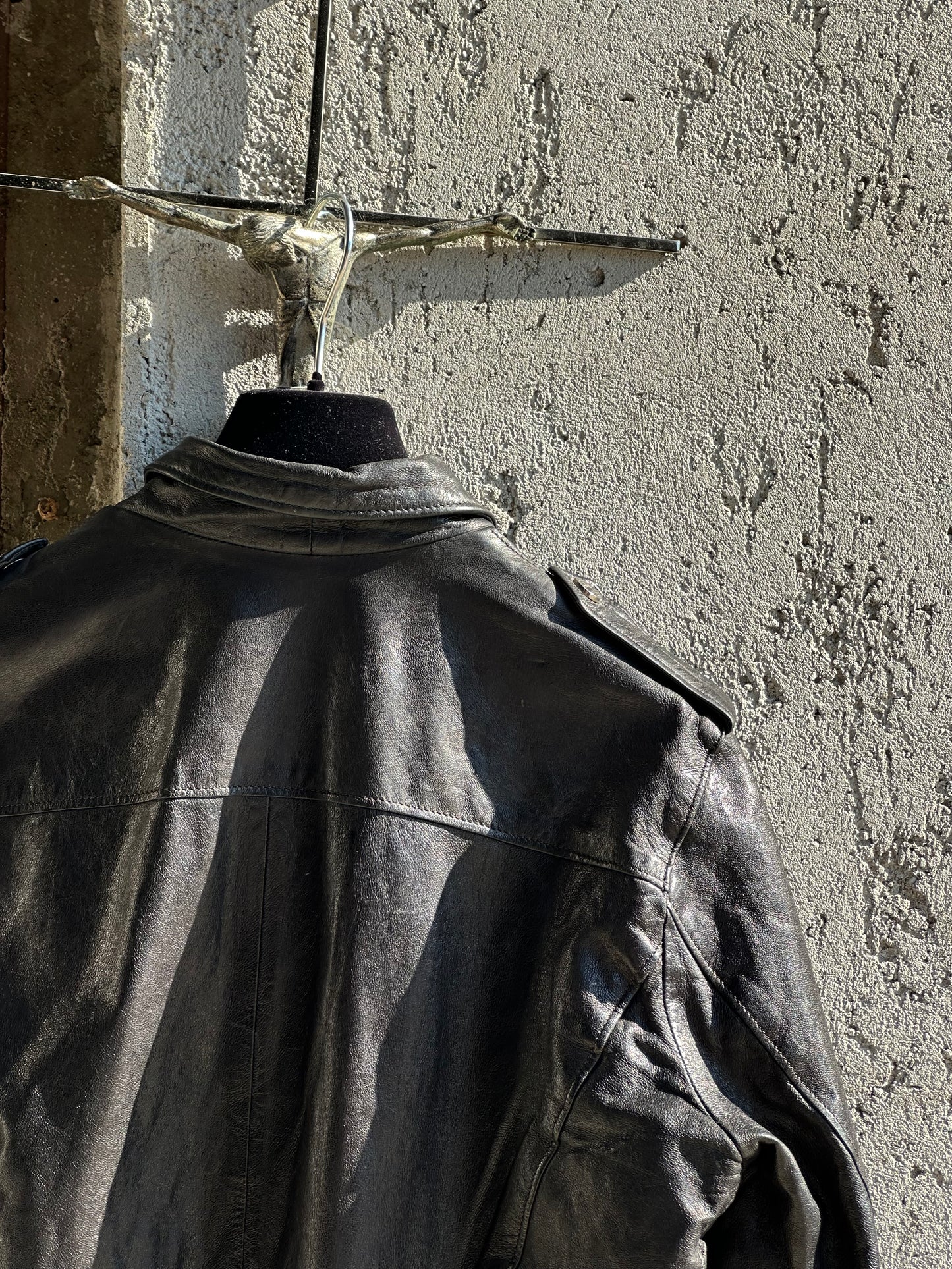 BLACK LEATHER ASYMMETRIC ZIP JACKET