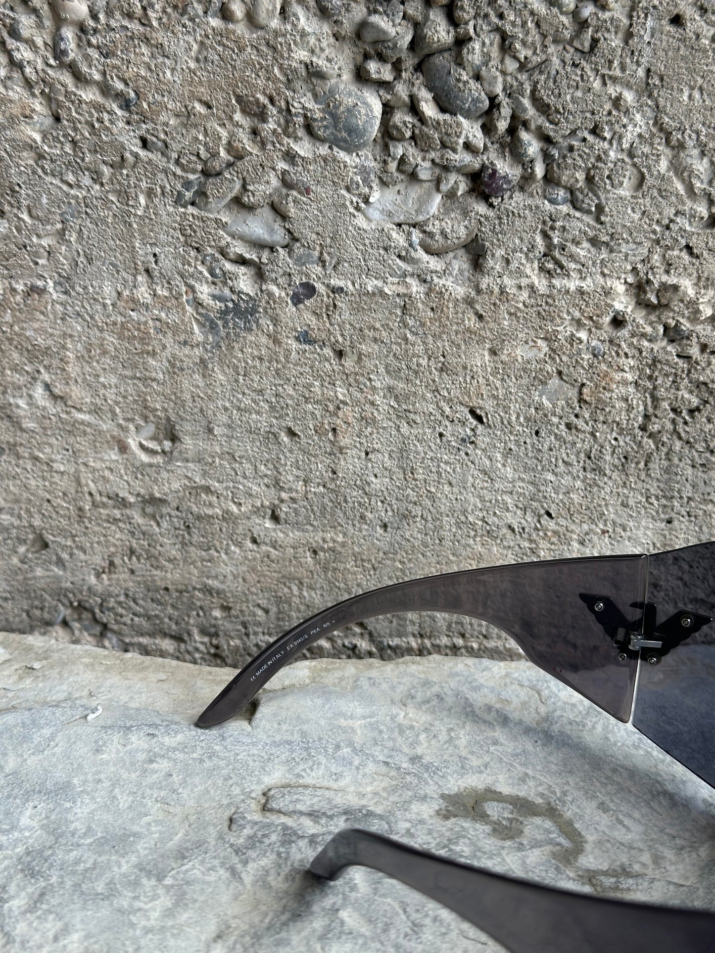 ARMANI BLACK SUNGLASSES