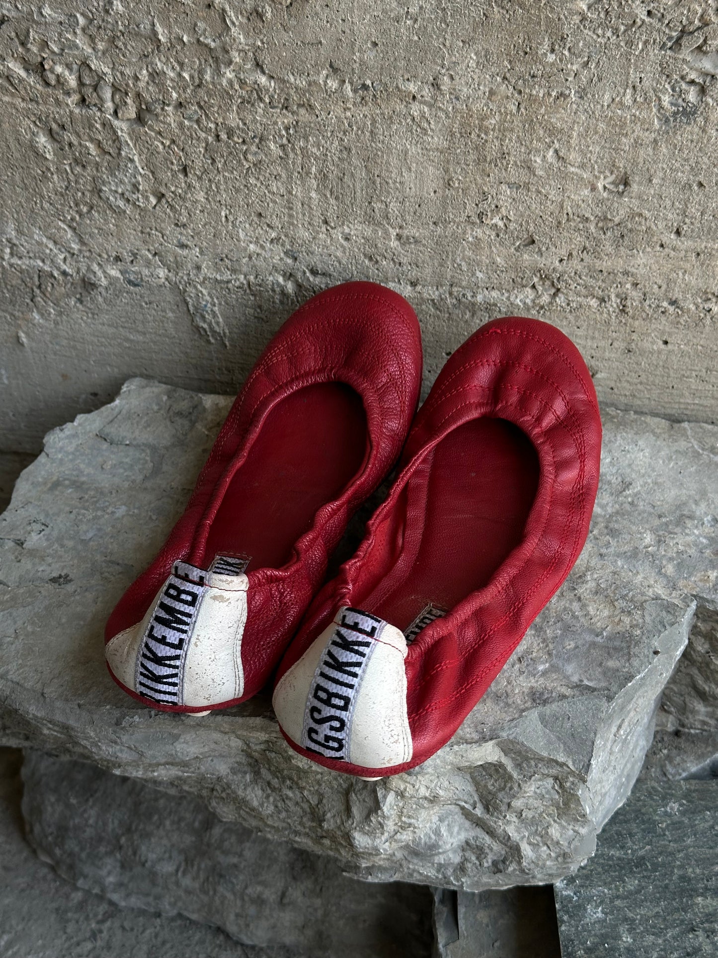 BIKKEMBERGS RED LEATHER BALLETS