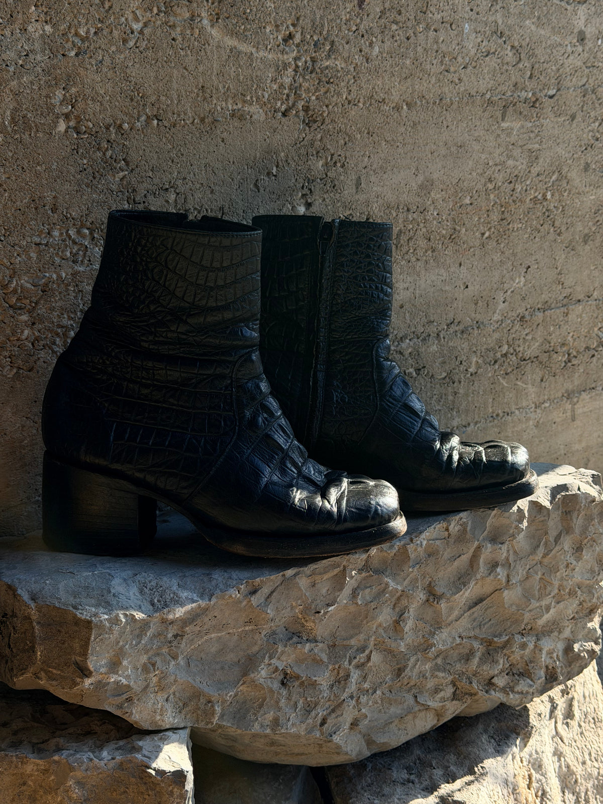 CROCO HEELED BOOTS