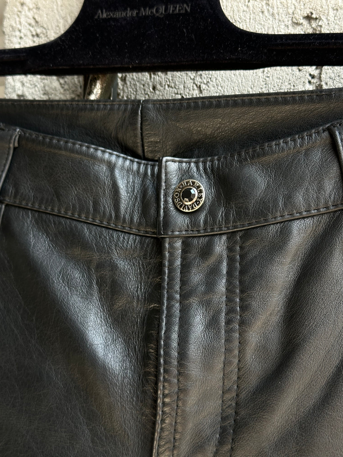 HARLEY DAVIDSON STUDDED LEATHER MOTOR PANTS