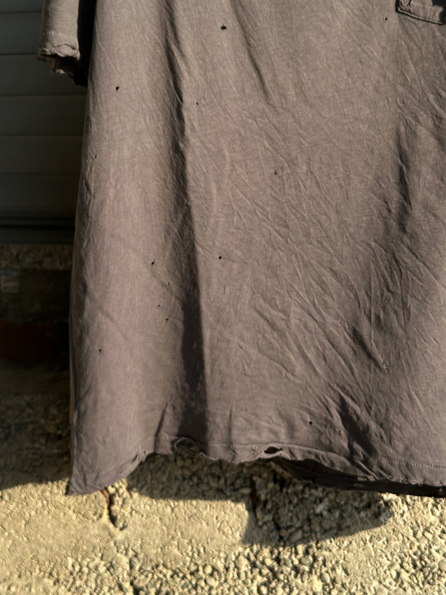 DISTRESSED GREY T-SHIRT