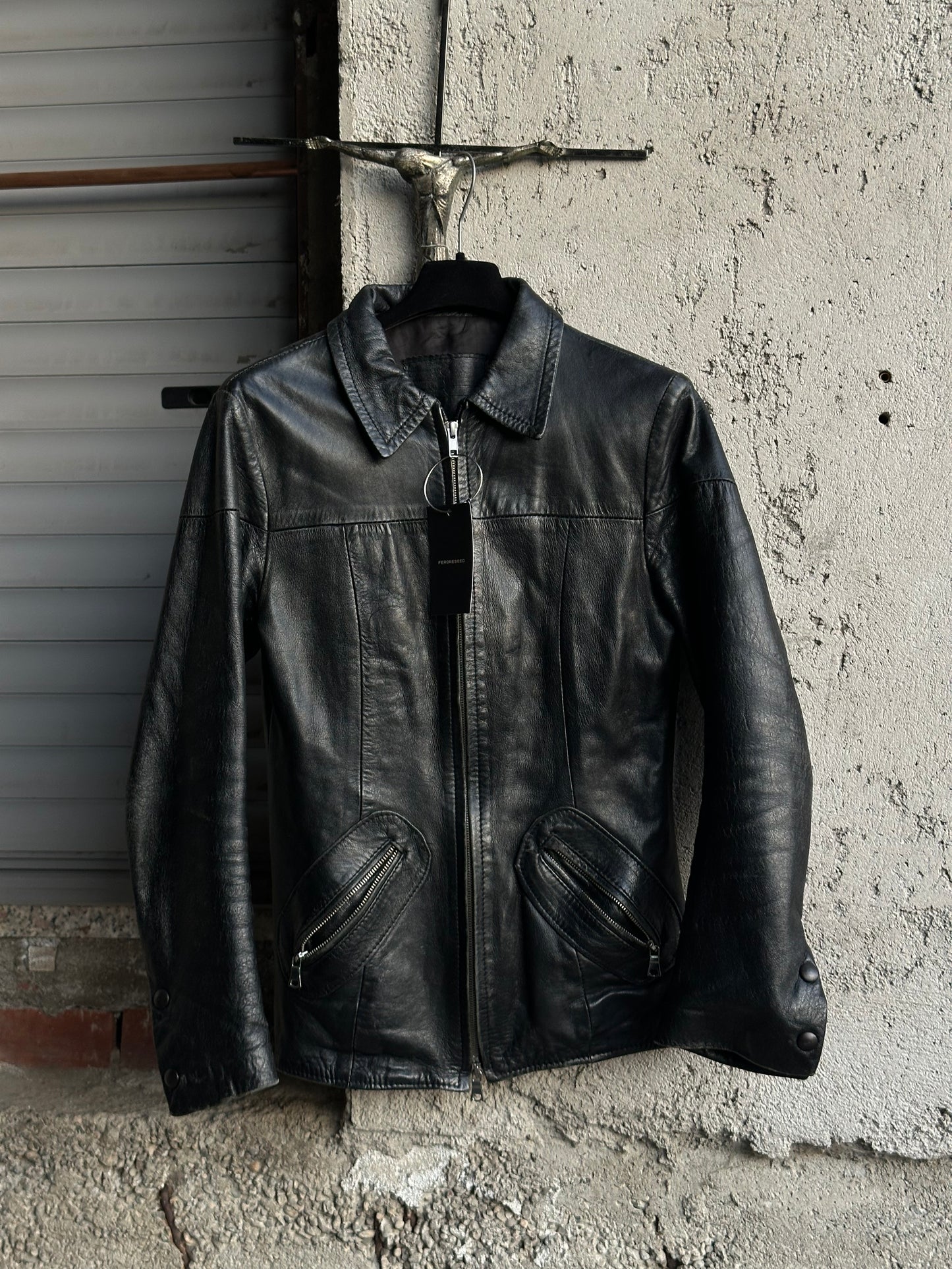 BLACK LEATHER STRUCTURED JACKET