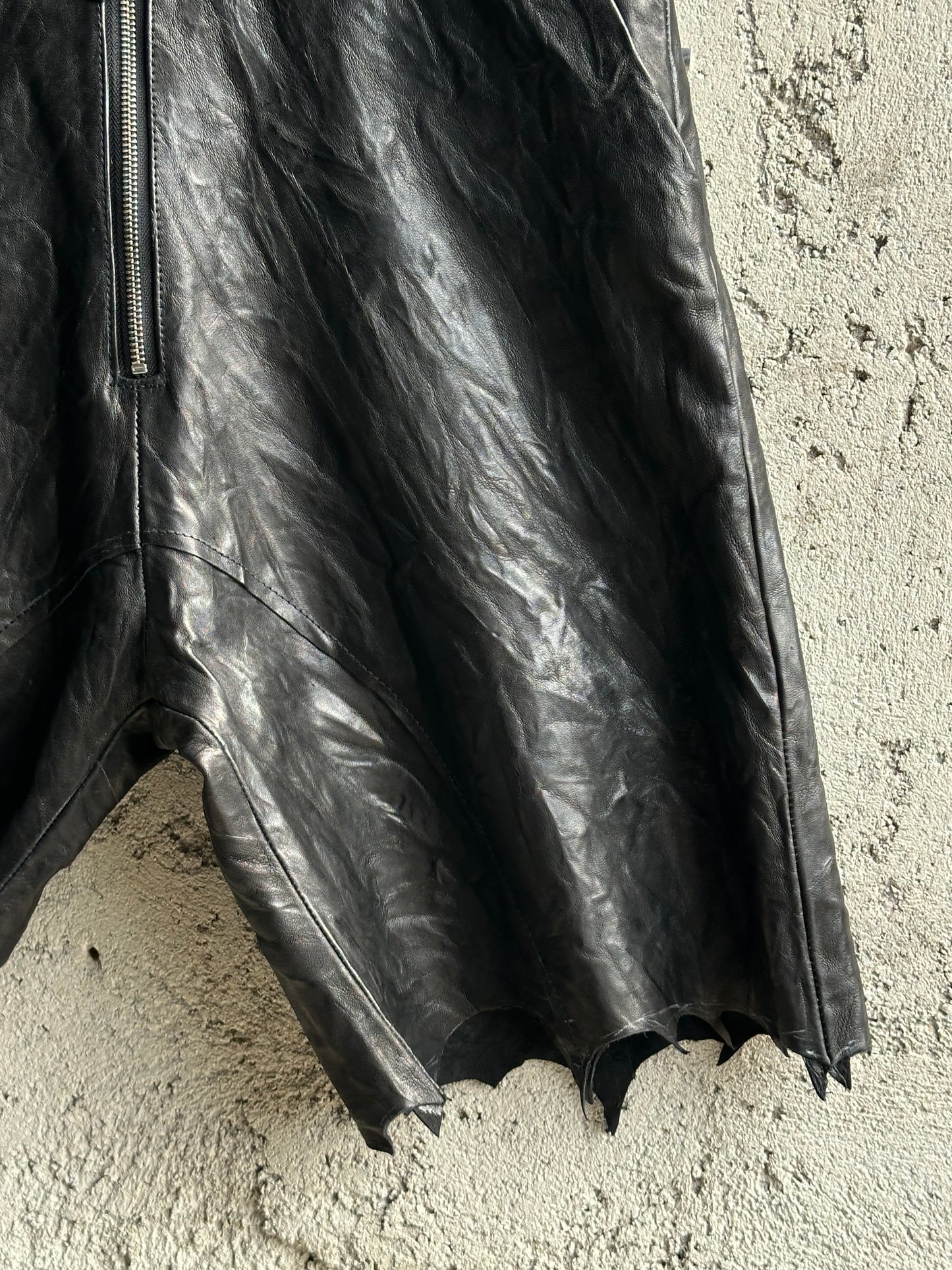 ALEKSANDER CECCO MONUMENTUS TENEBRAE TIBIA CUT PANTS