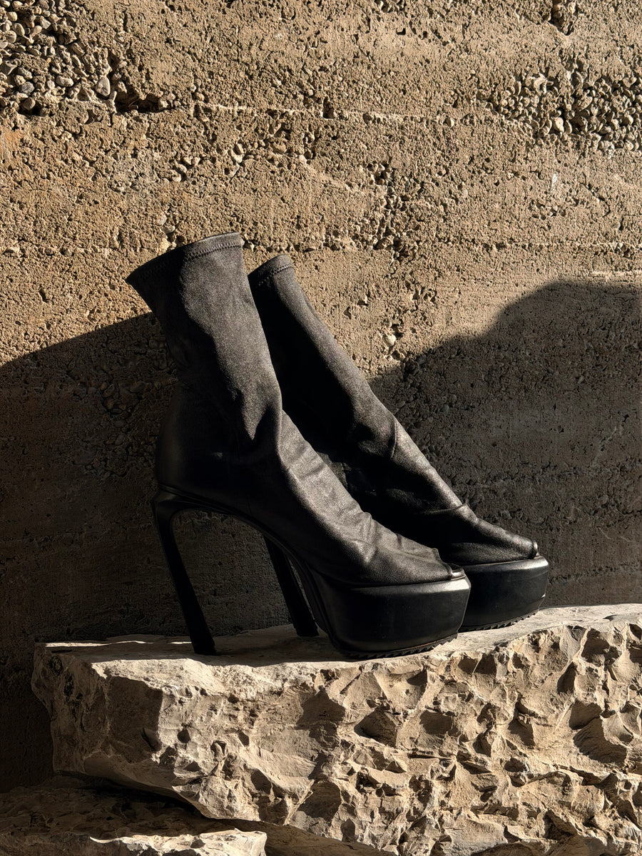 CINZIA ARAIA BANANA BOOTS