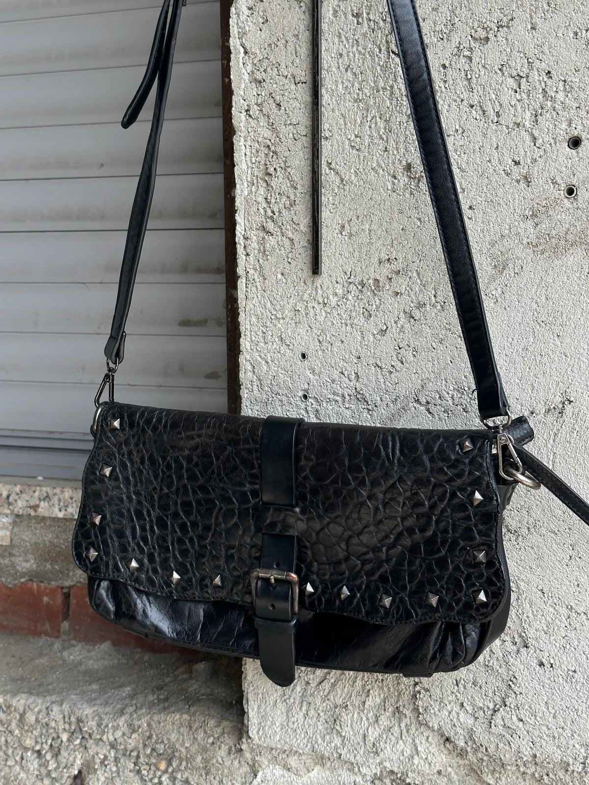 SHOULDER LEATHER STUDDED BAG