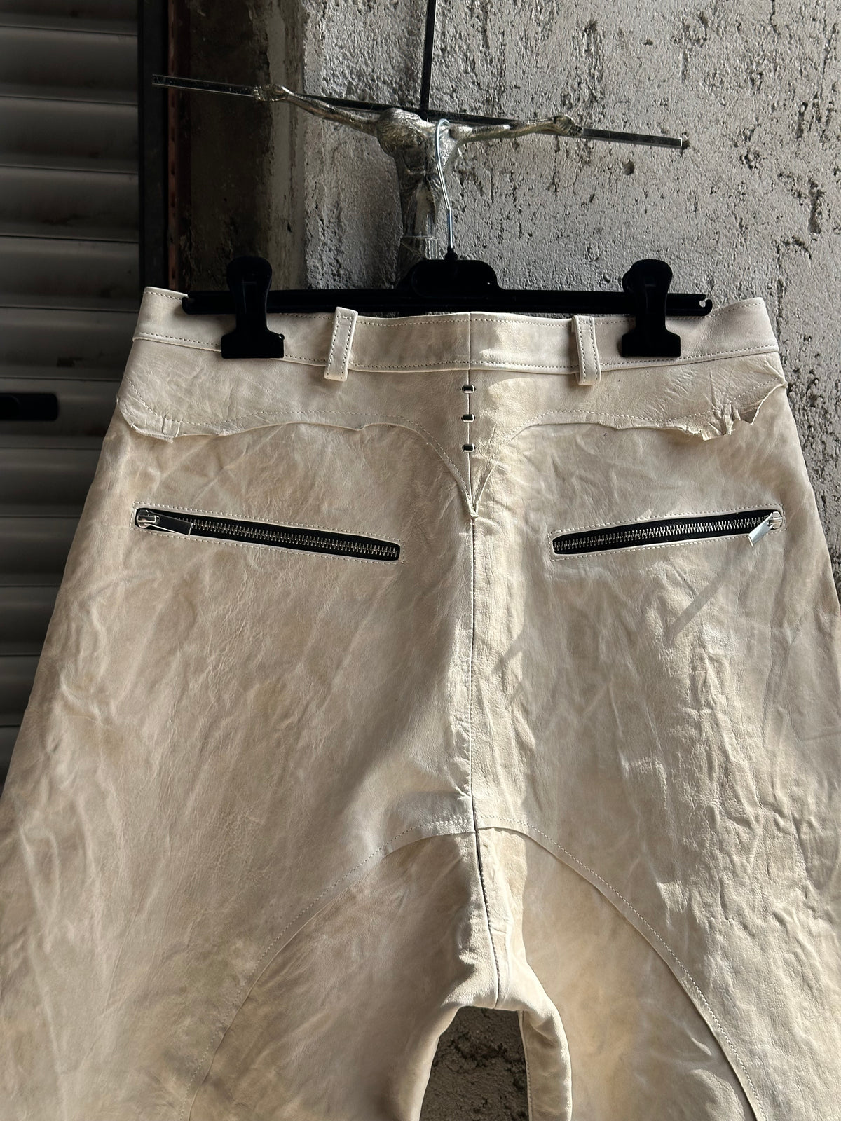 ALEKSANDER CECCO MONUMENTUS LUX TIBIA CUT PANTS