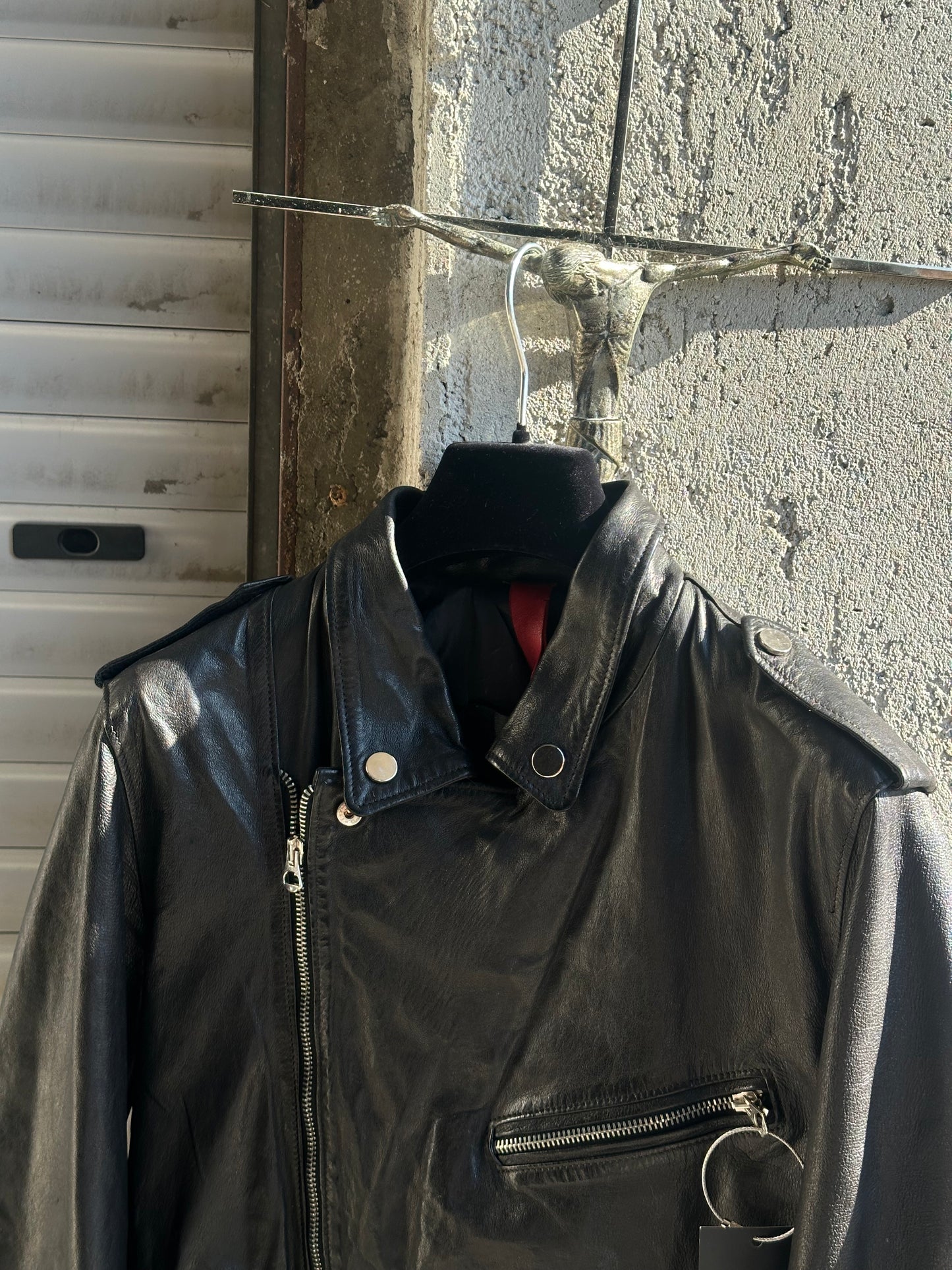 BLACK LEATHER ASYMMETRIC ZIP JACKET