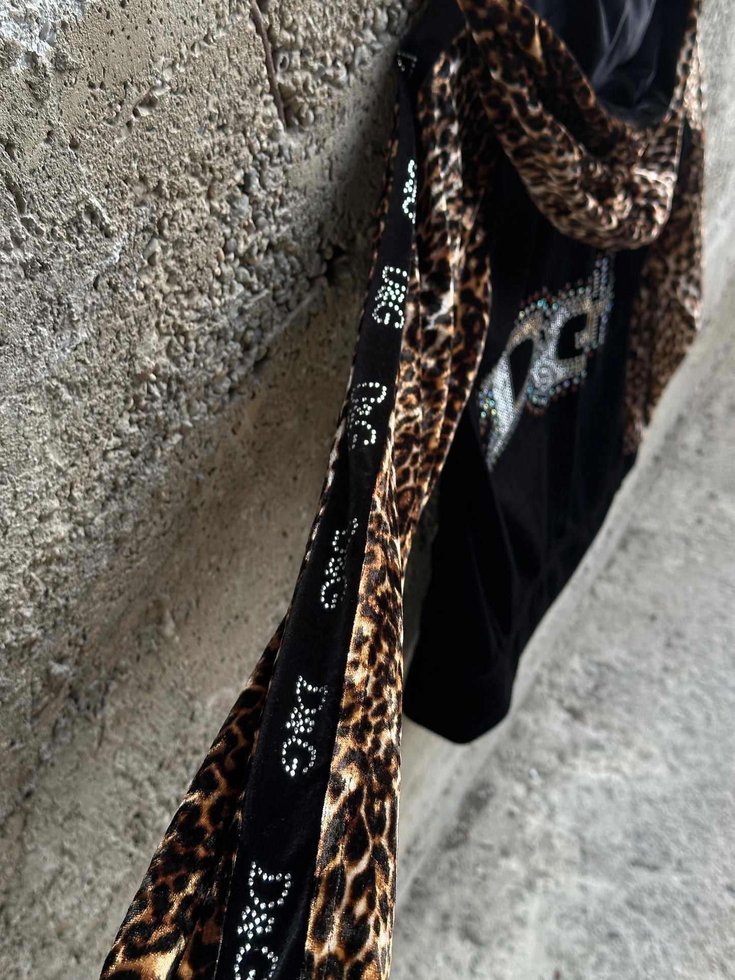 DOLCE & GABBANA LEOPARD RHINESTONES HOODIE