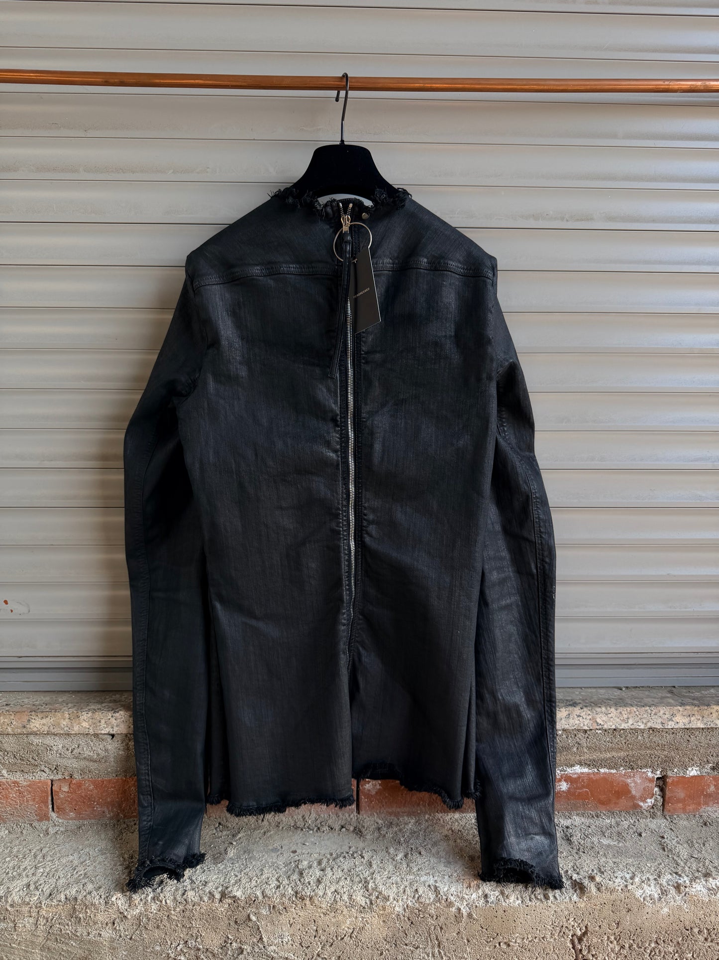 RICK OWENS WAXED BACK ZIPPED LONG SLEEVES