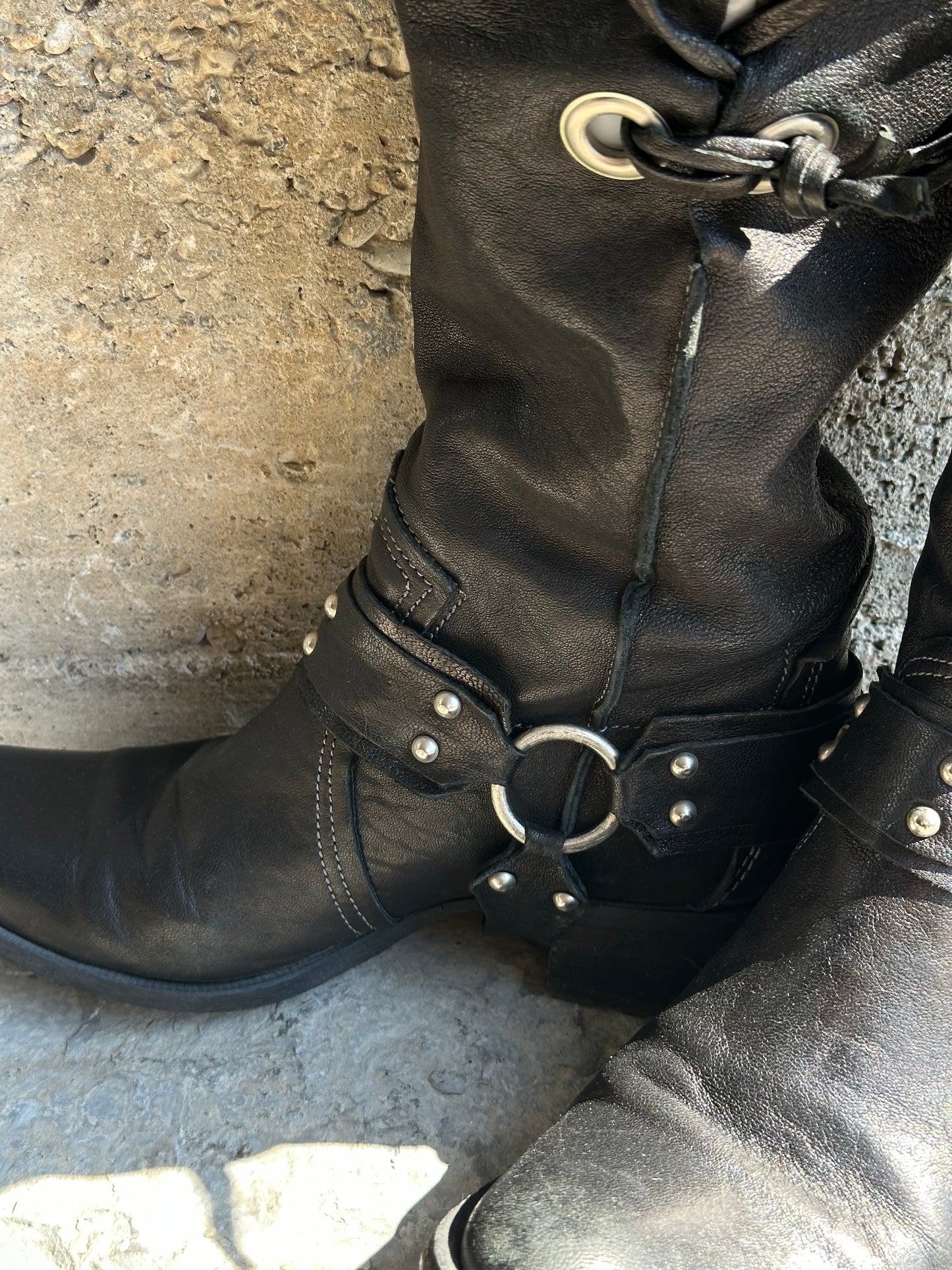 TEXAN HARNESS SLOUCHY WASHED LEATHER BOOTS