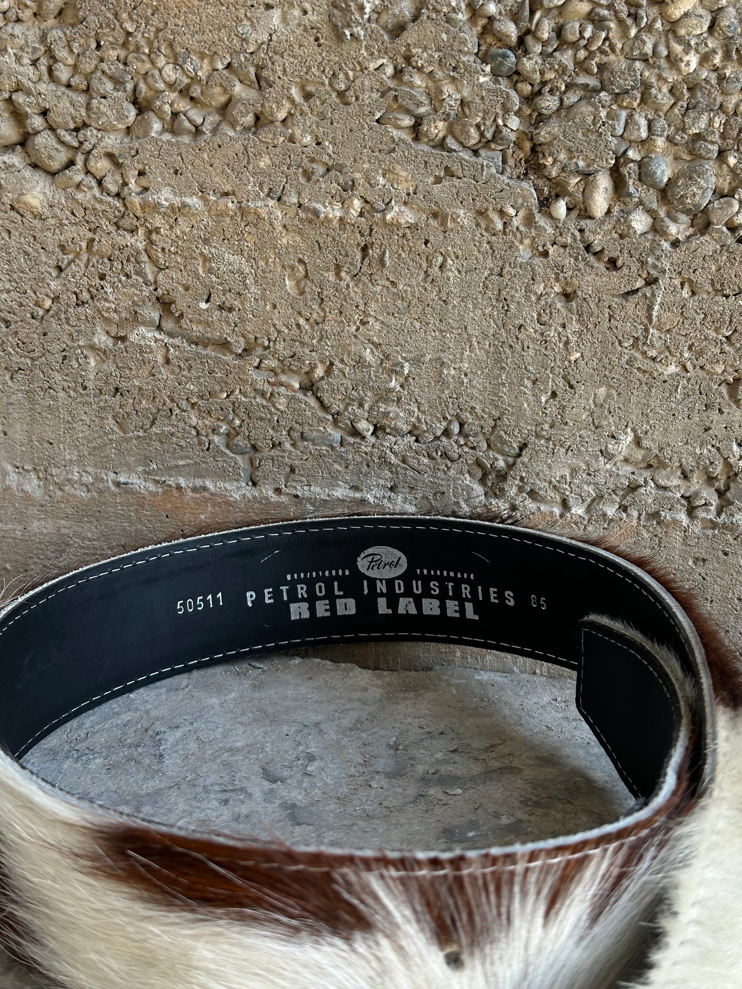 COWHIDE BELT