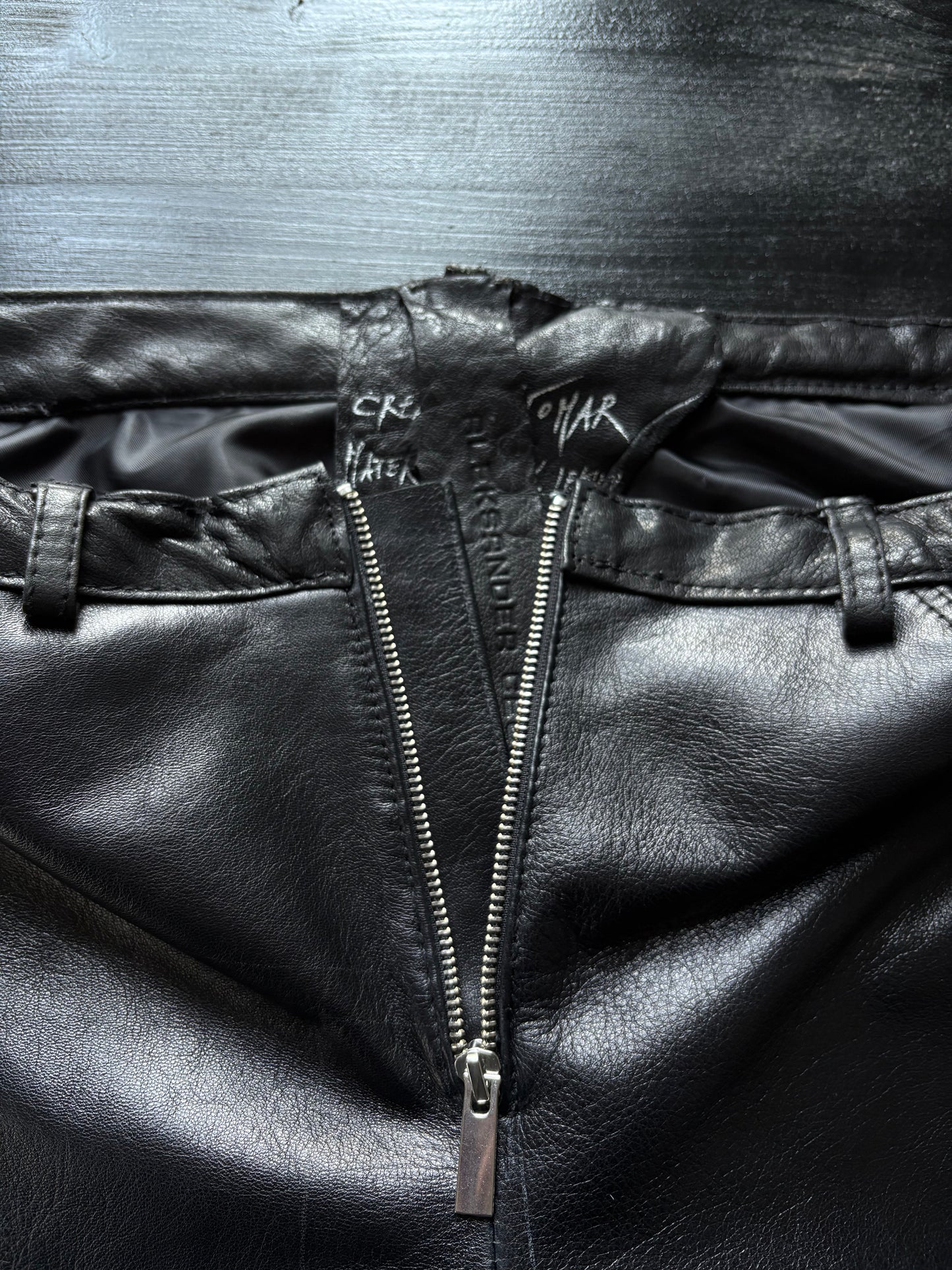 ALEKSANDER CECCO “TOMAR” LEATHER SHORTS