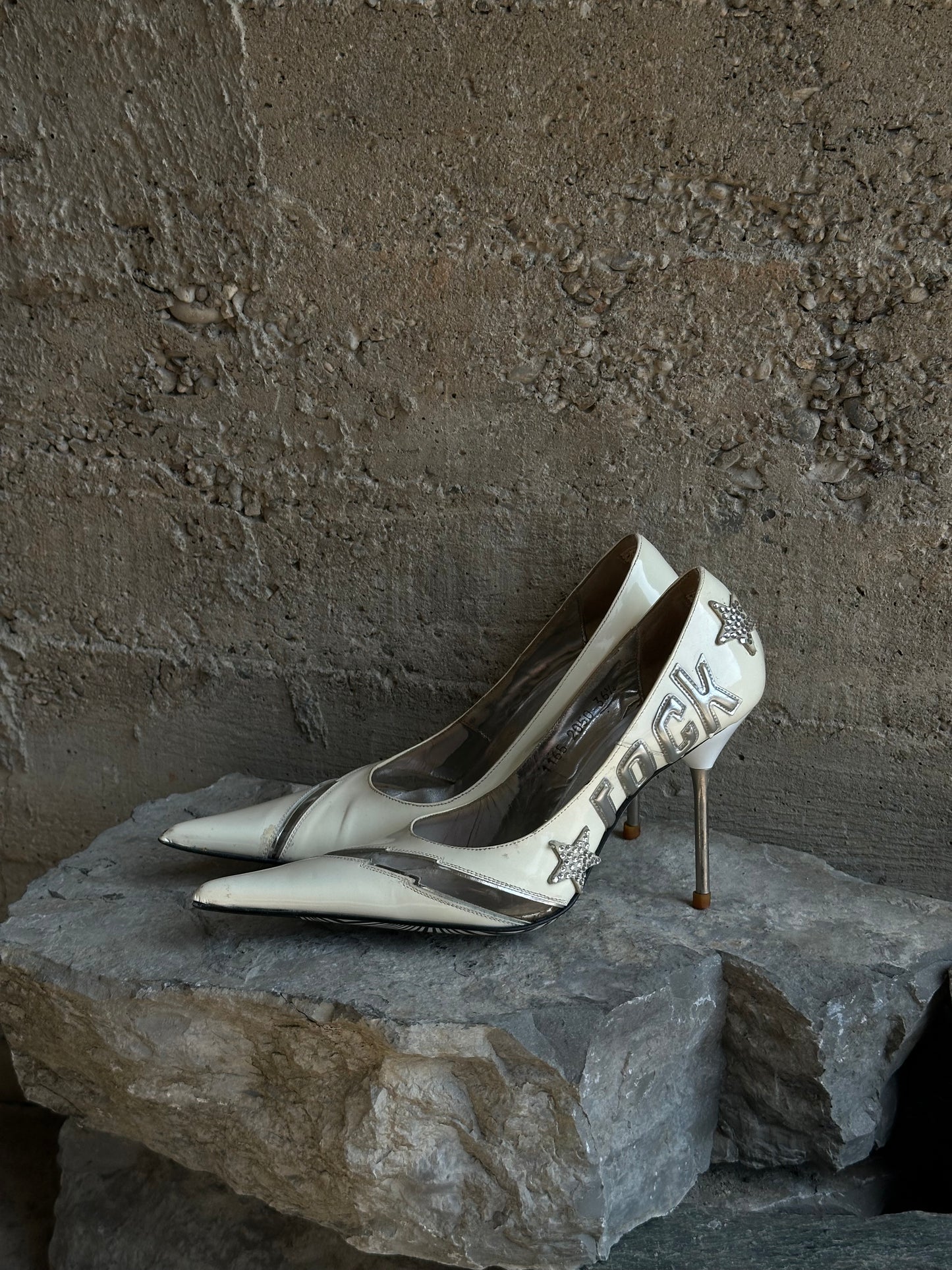 LE SILLA HARD ROCK DÉCOLLETÉ HEELS