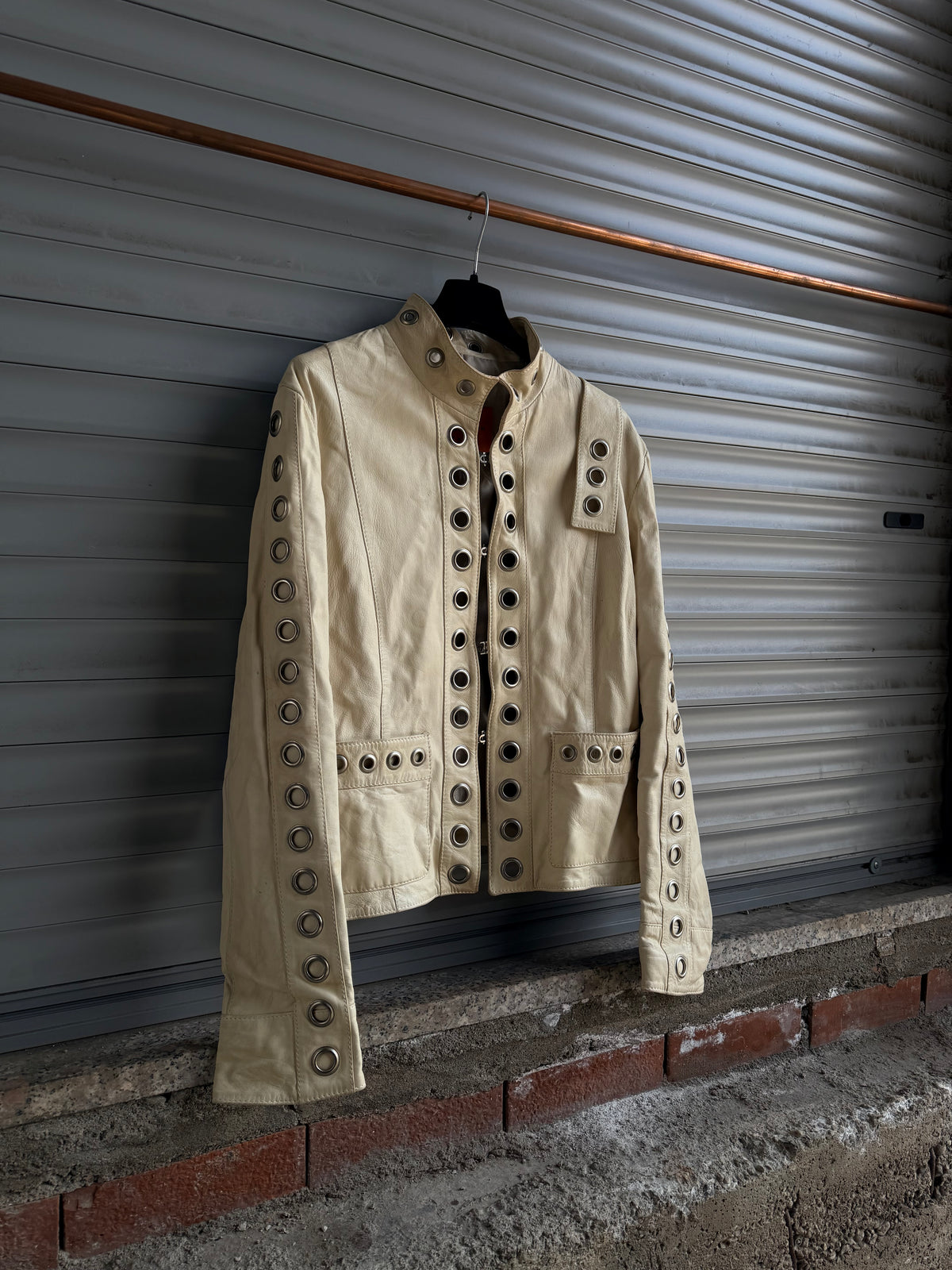 EYELETS IVORY LEATHER JACKET