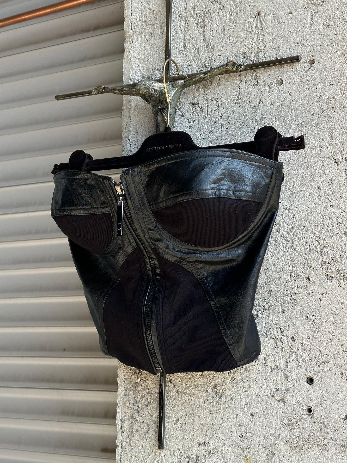 LEATHER ZIPPED CORSET