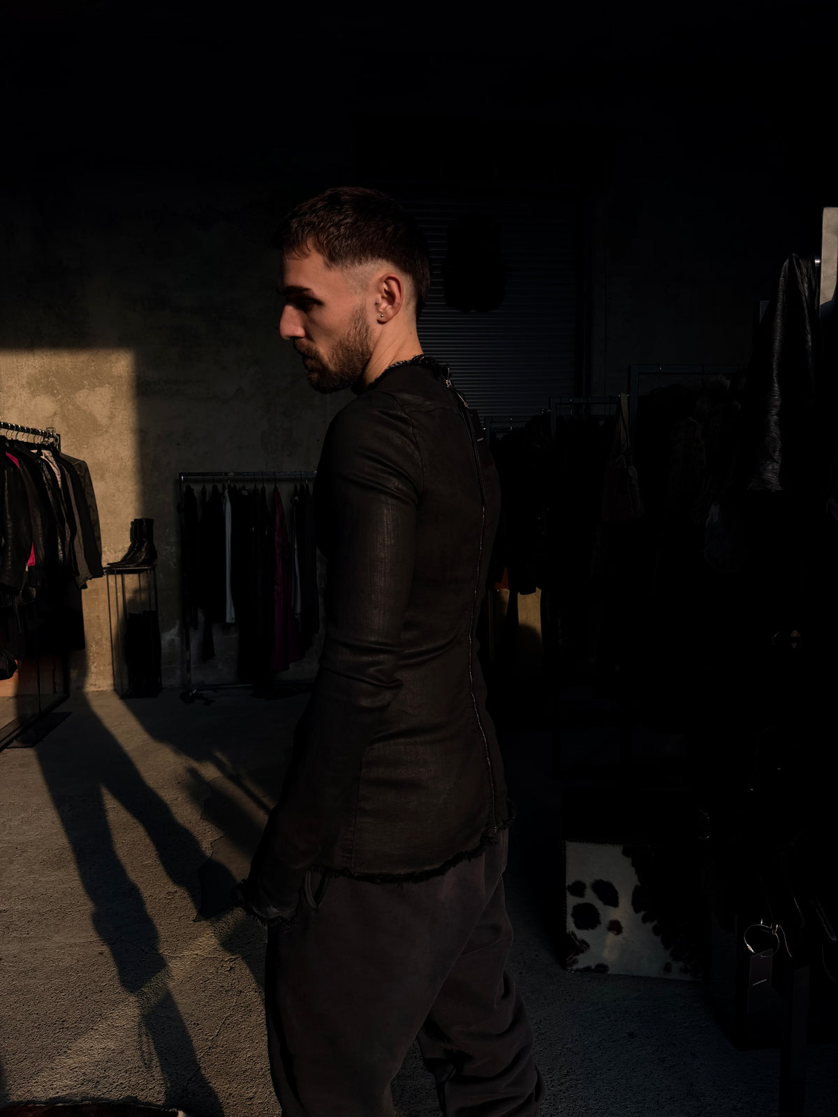 RICK OWENS WAXED BACK ZIPPED LONG SLEEVES