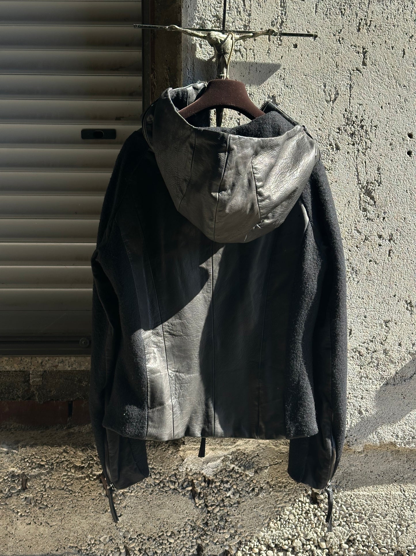 GIORGIO ARMANI LEATHER AND WOOL HOODED JACKET