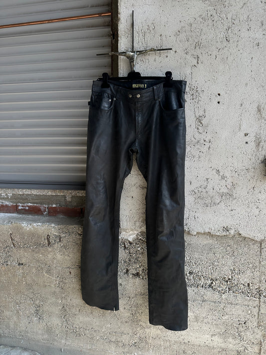 LEATHER PANTS
