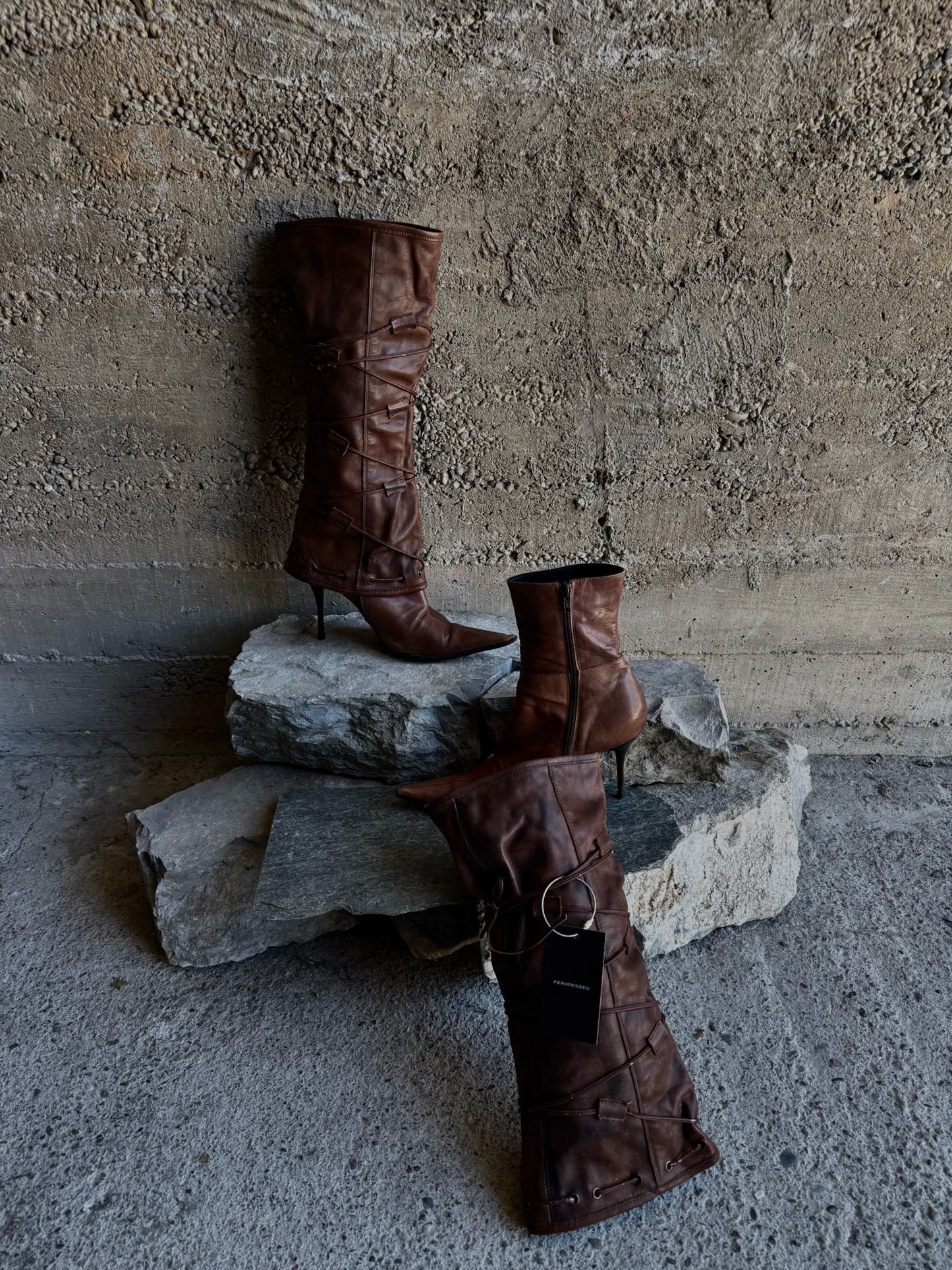 OVER WARMERS LACED BOOTS