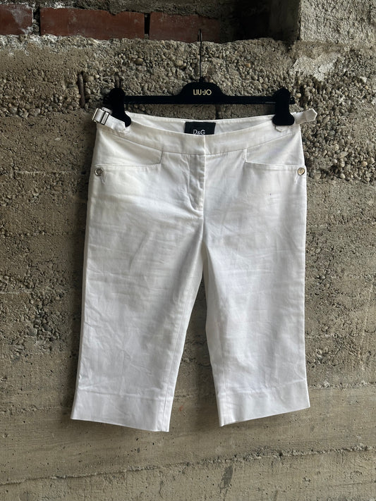 DOLCE & GABBANA WHITE BELTED CAPRI