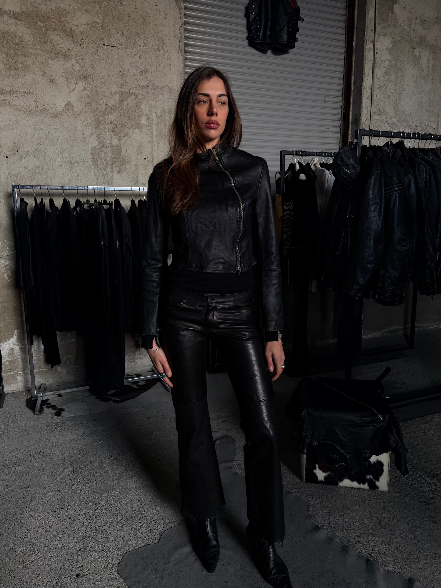 CROPPED ASYMMETRIC ZIPPED LEATHER JACKET