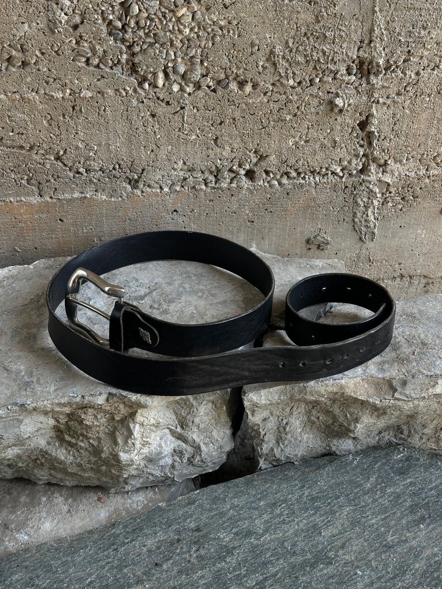 BLACK LEATHER BELT