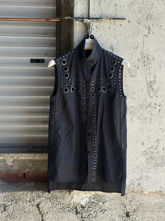 GIVENCHY EYELETS SLEEVELESS SHIRT