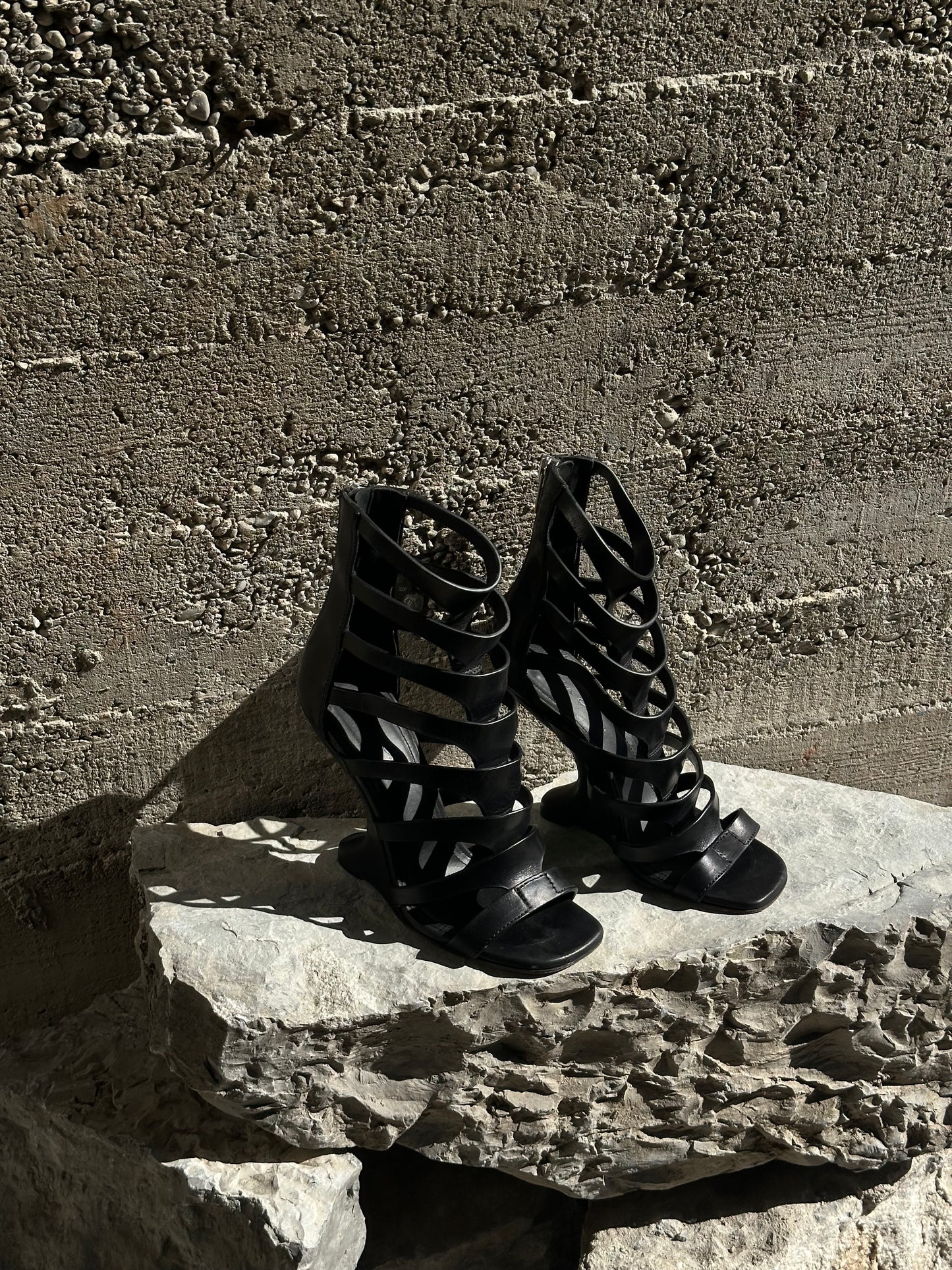 RICK OWENS NAUTILUS CANTILEVERED GLADIATOR WEDGE LEATHER SANDALS