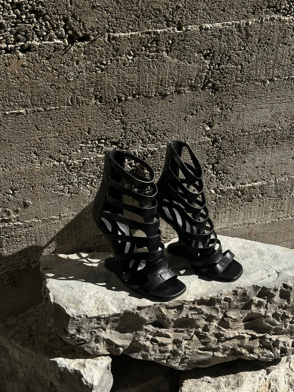 RICK OWENS NAUTILUS CANTILEVERED GLADIATOR WEDGE LEATHER SANDALS