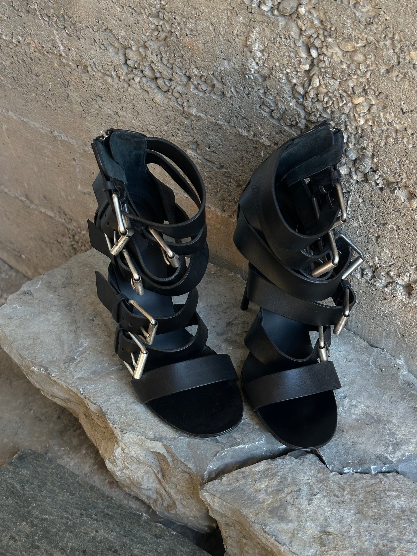 GIUSEPPE ZANOTTI MULTI BUCKLES LEATHER HEELS