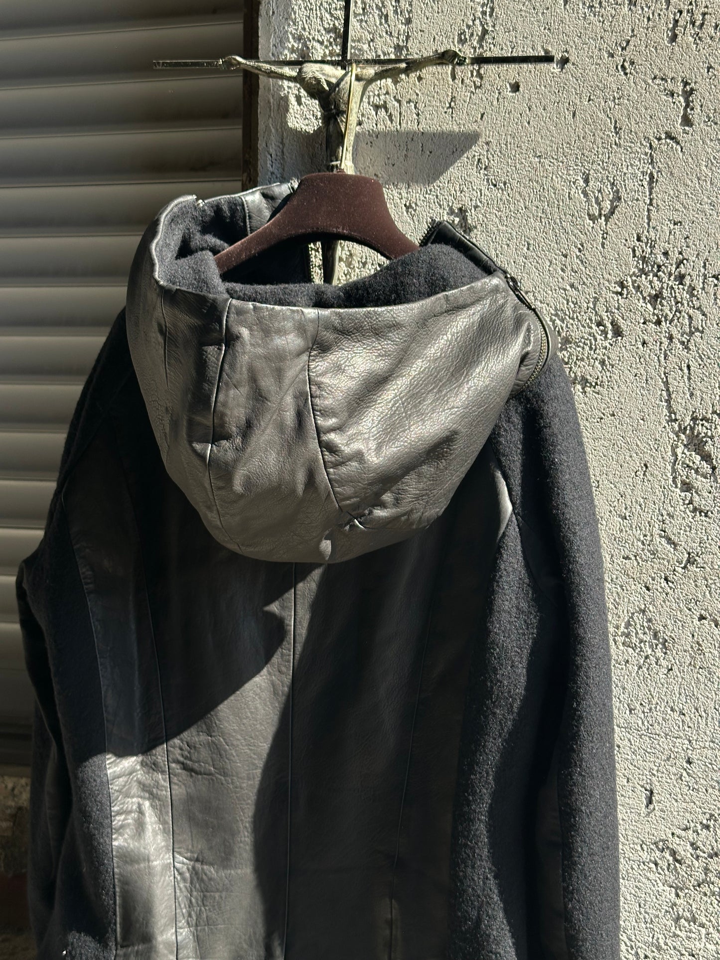 GIORGIO ARMANI LEATHER AND WOOL HOODED JACKET