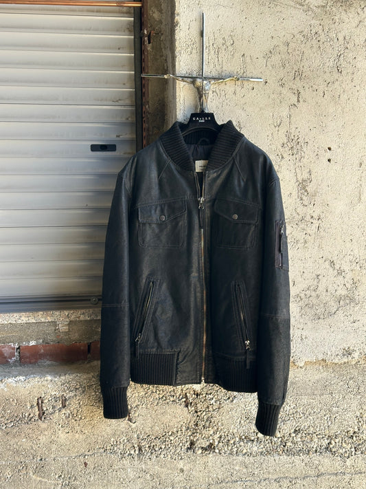BLACK LEATHER JACKET