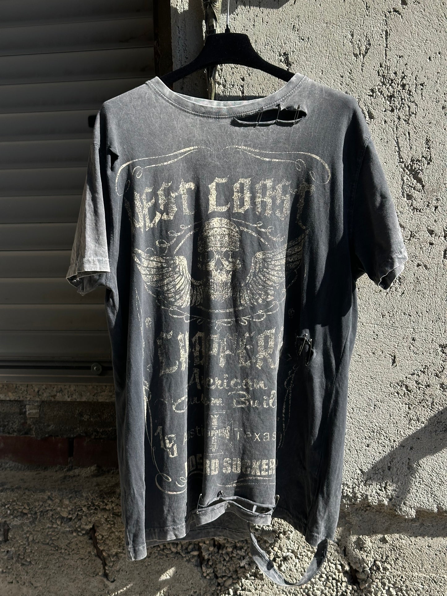 WEST COAST CHOPPERS *RIDE HARD SUCKER* DISTRESSED T-SHIRT
