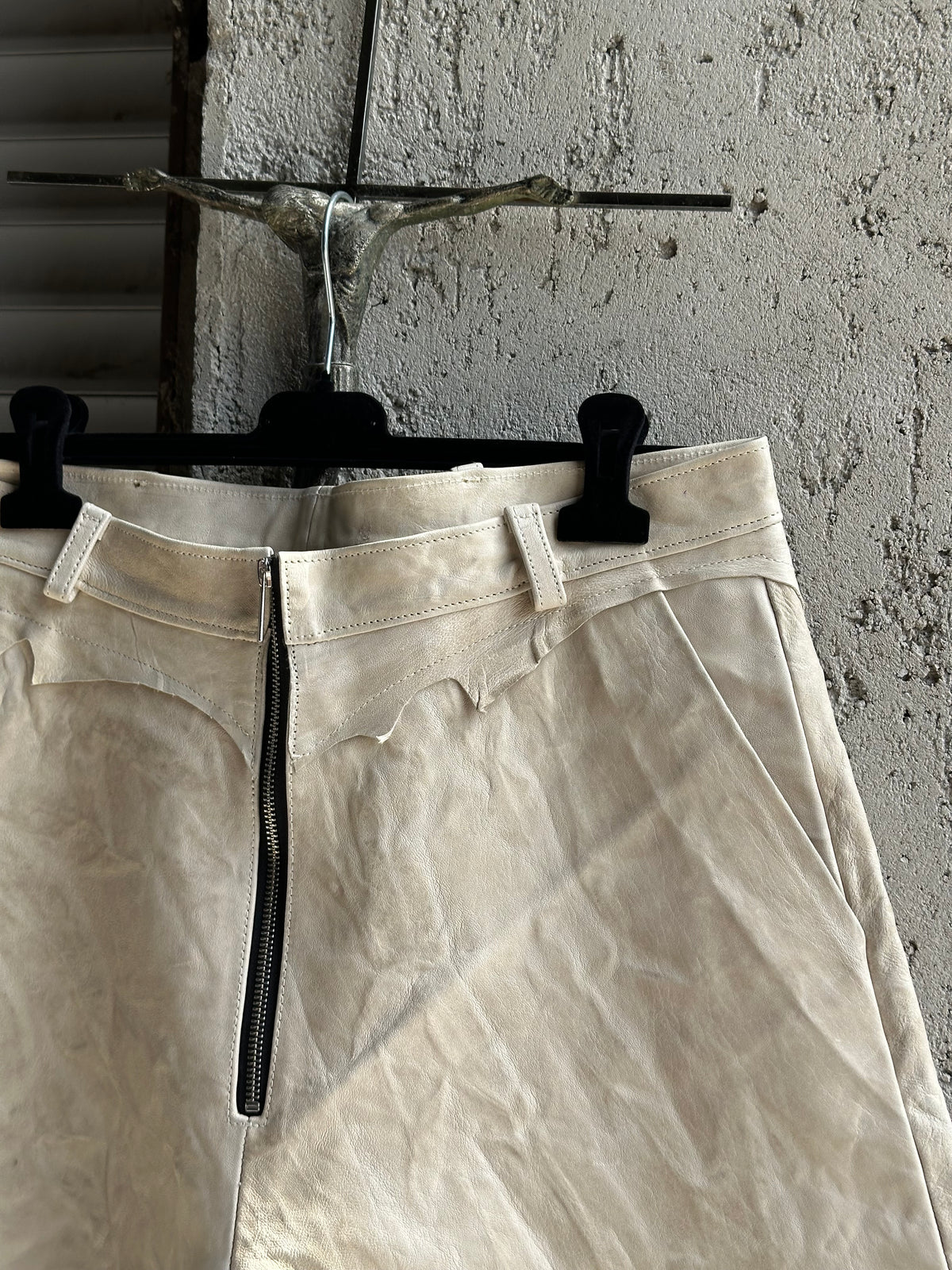 ALEKSANDER CECCO MONUMENTUS LUX TIBIA CUT PANTS
