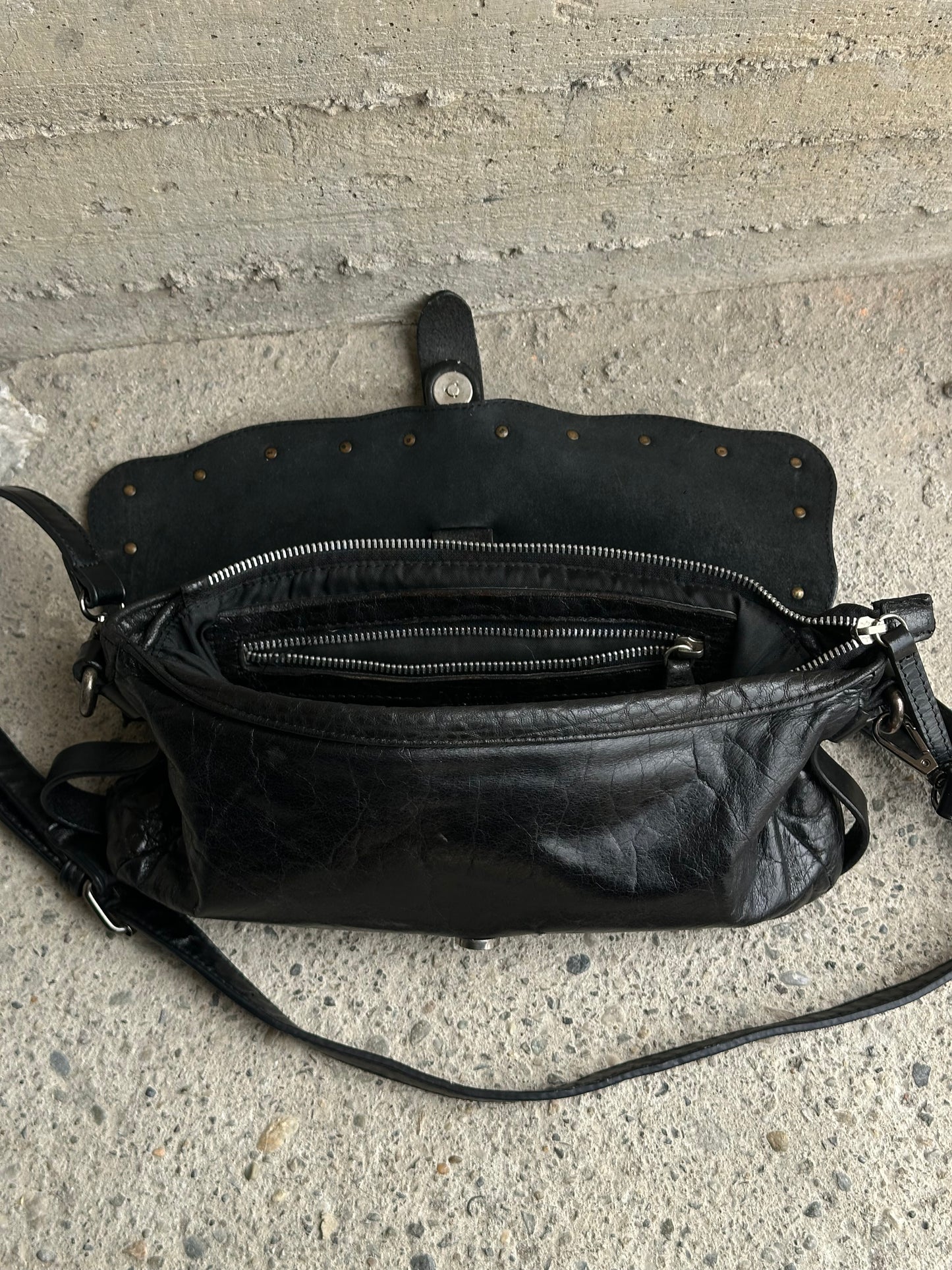 SHOULDER LEATHER STUDDED BAG