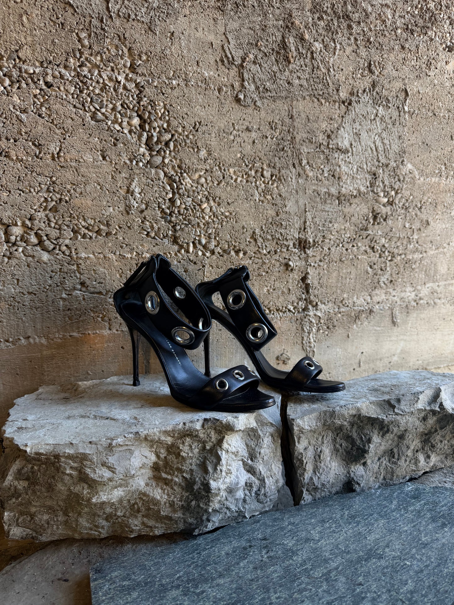 GIUSEPPE ZANOTTI EYELETS GLADIATORE HEELS