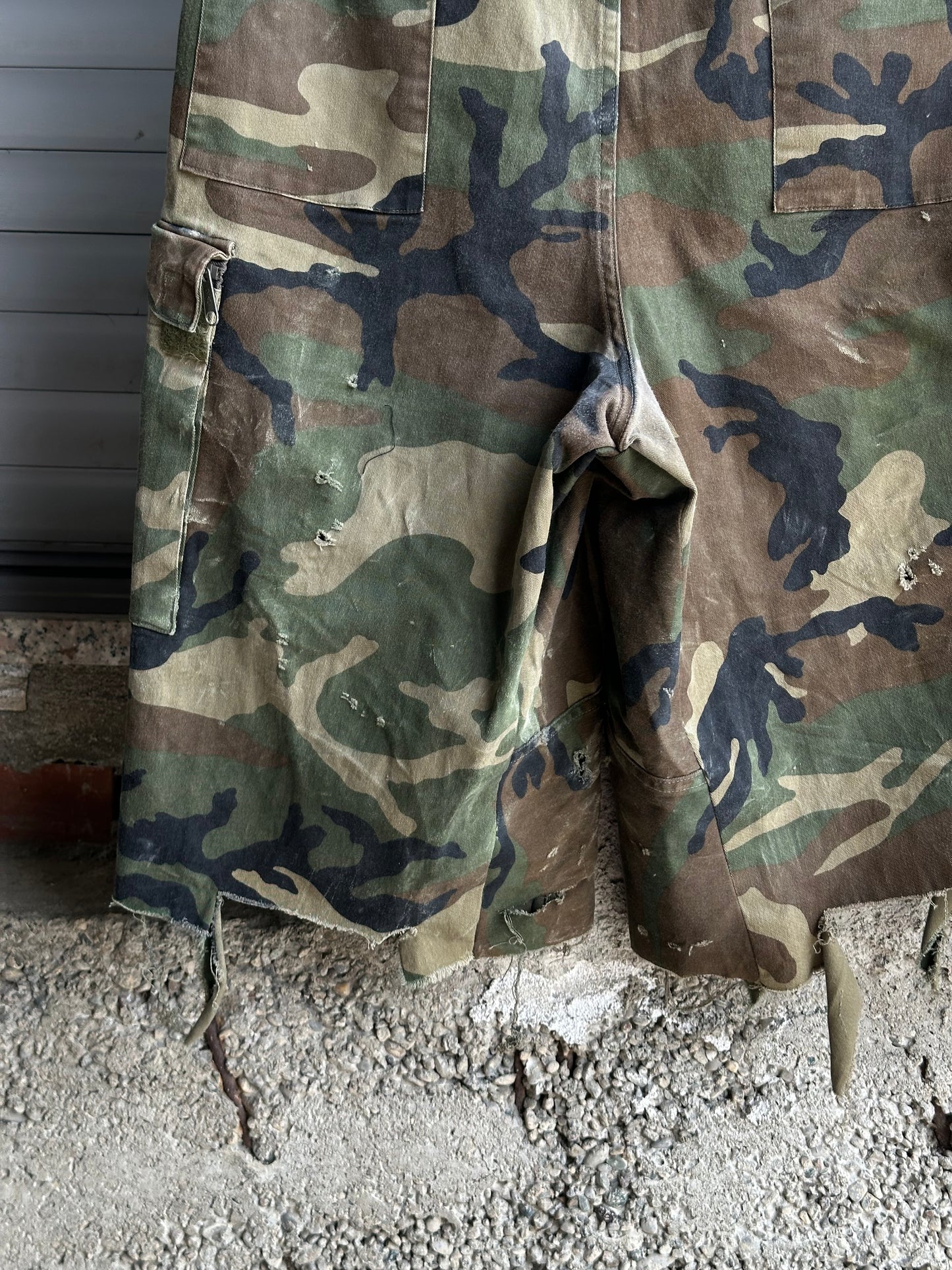 MILITARY CARGO SHORTS