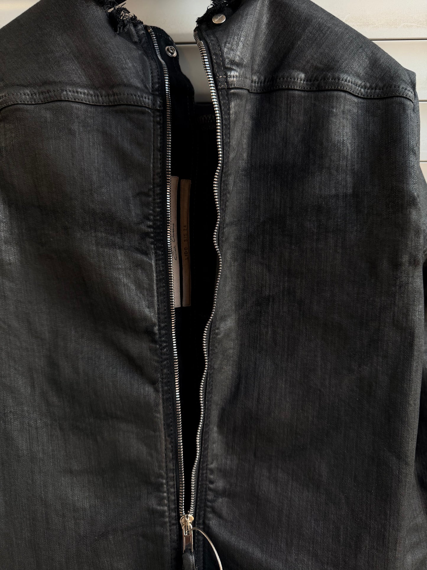 RICK OWENS WAXED BACK ZIPPED LONG SLEEVES