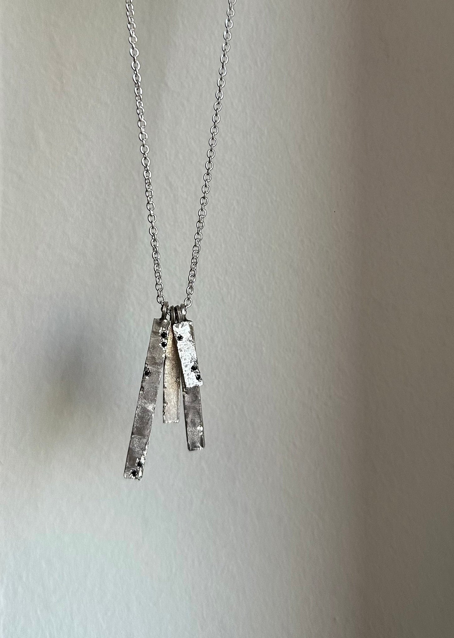 HAILV 4 SILVER TAGS WITH BLACK STONES NECKLACE