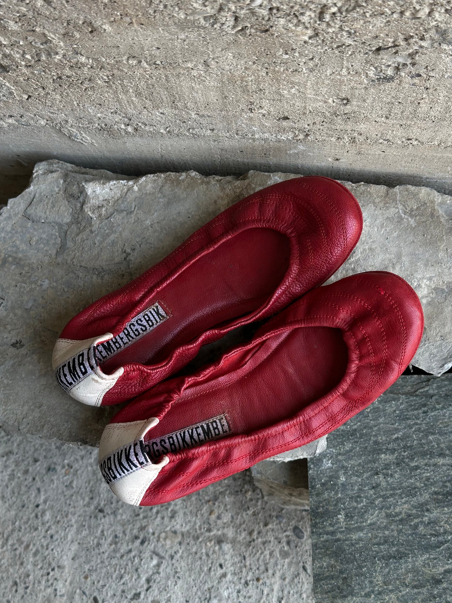 BIKKEMBERGS RED LEATHER BALLETS
