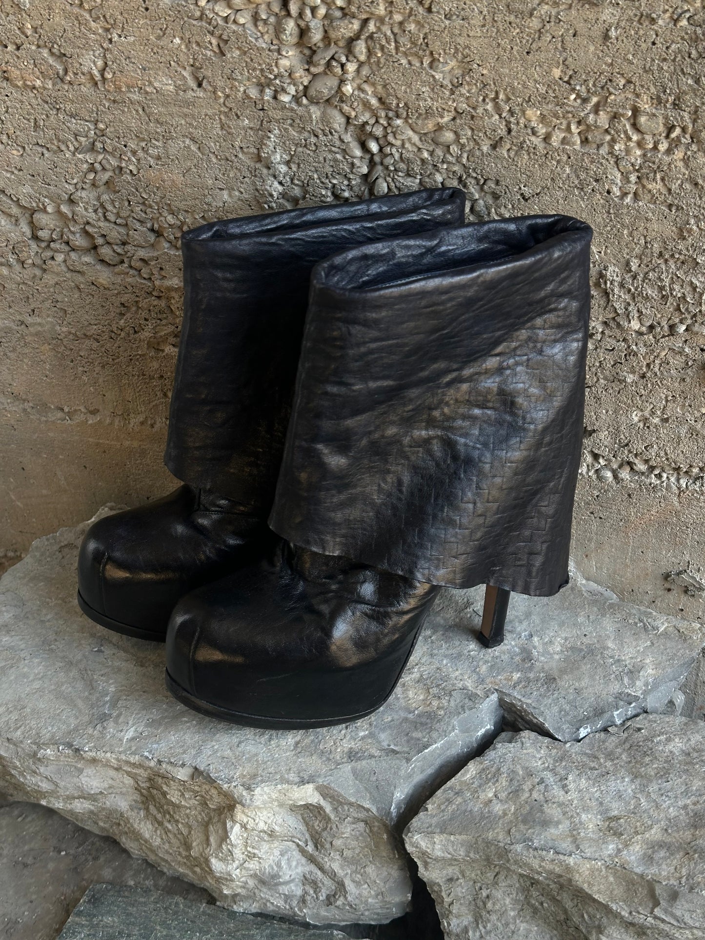 WARMERS PLATFORM LEATHER BOOTS