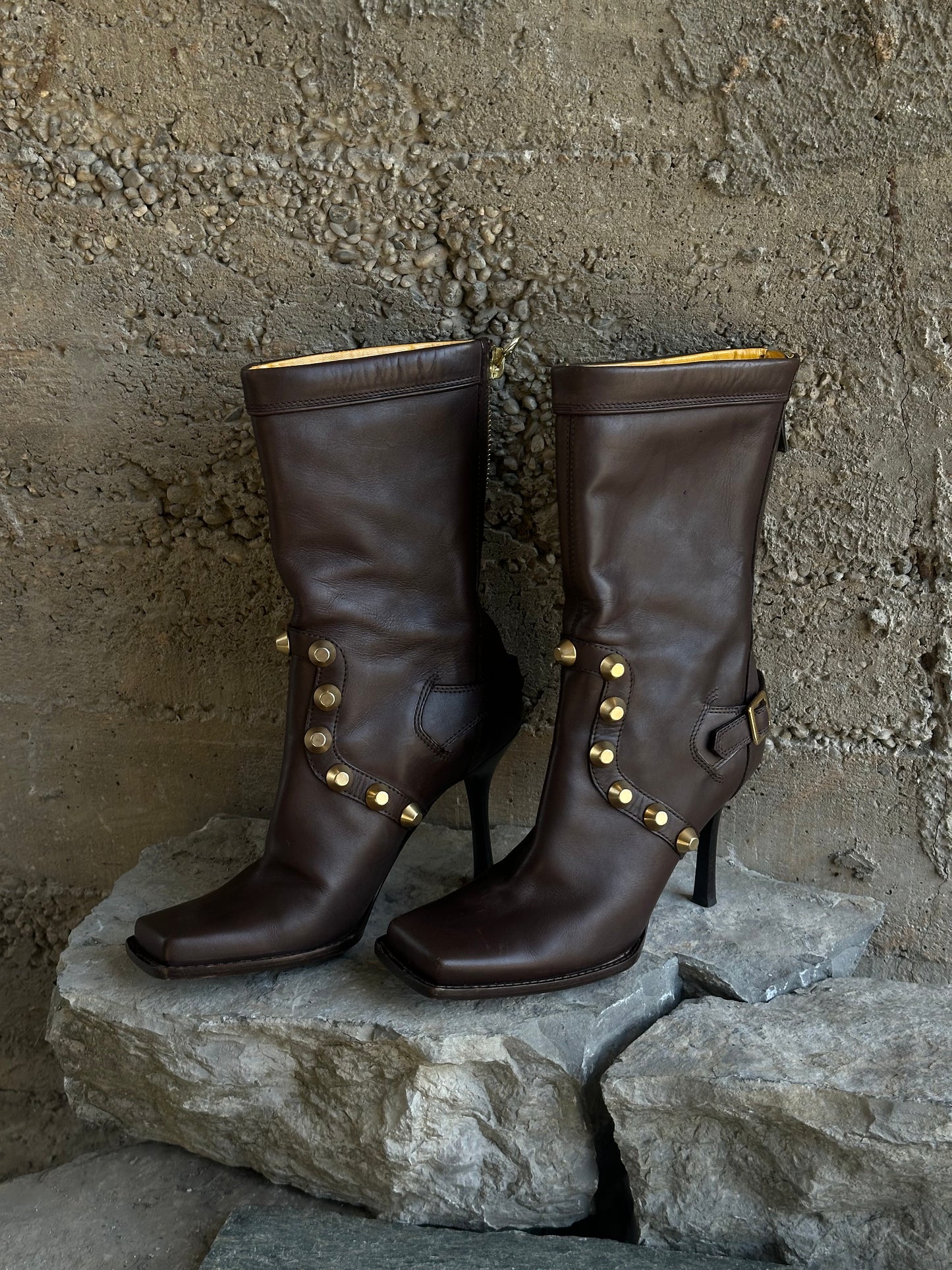 DSQUARED2 STUDDED BROWN LEATHER BOOTS