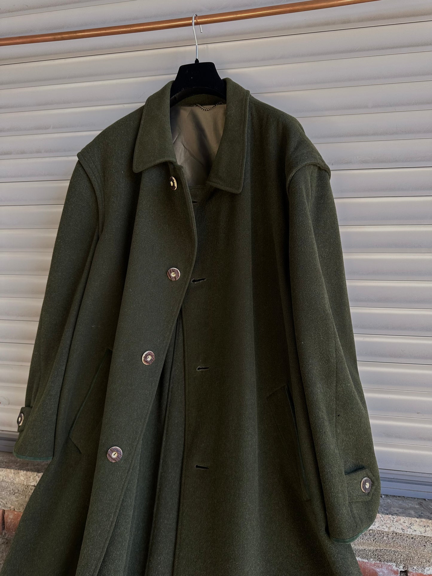 WOOL OLIVE GREEN COAT